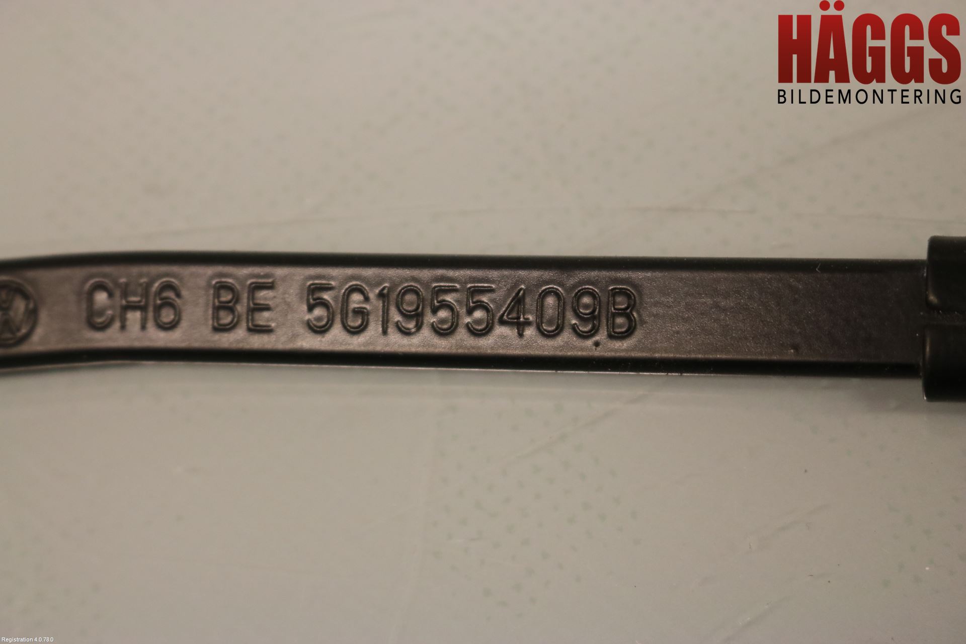 Volkswagen VW GOLF / E-GOLF VIII 20- Torkararm Armar Vindruta