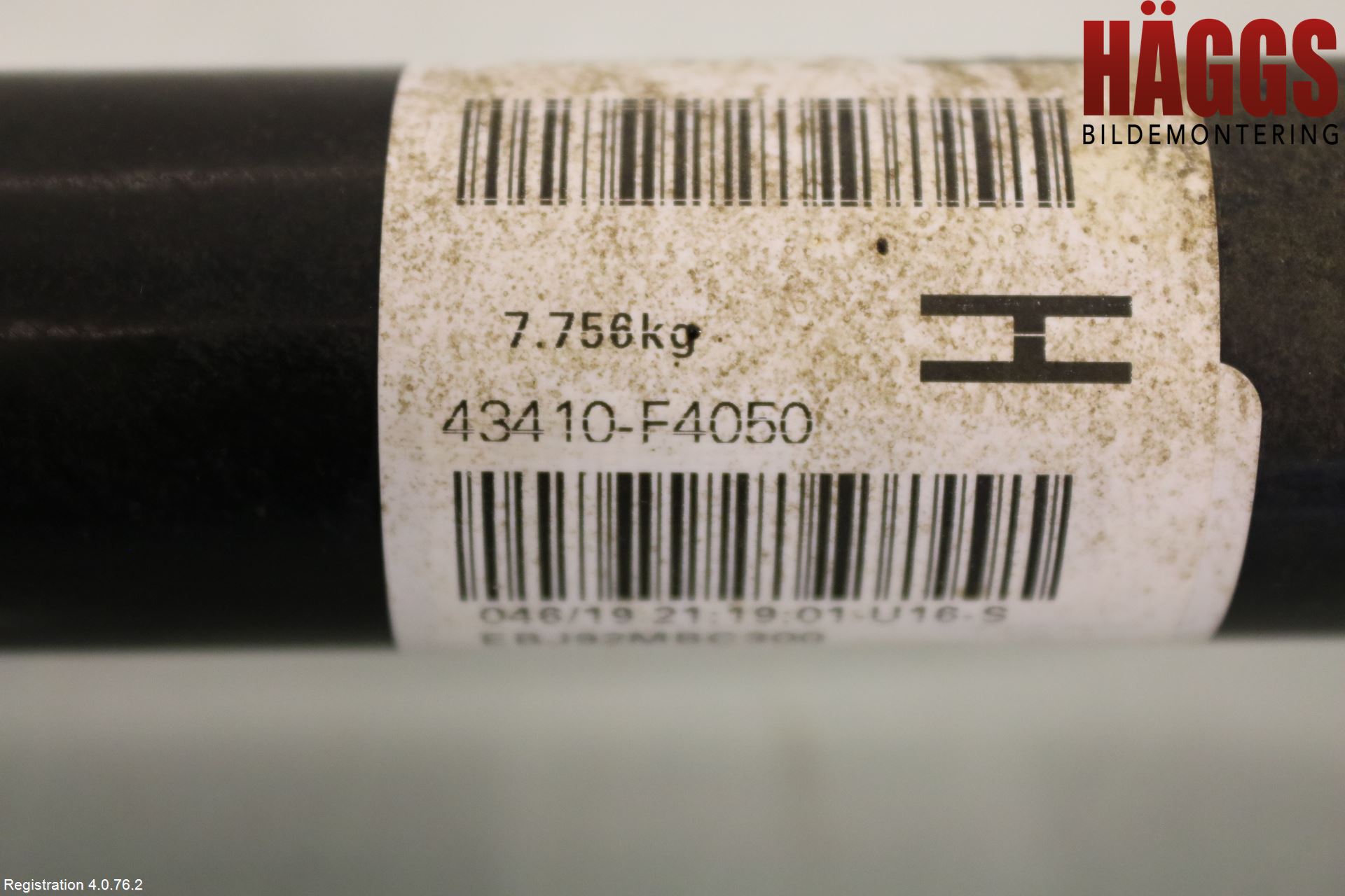 Toyota C-HR 16-23 Drivaxel Fram Höger