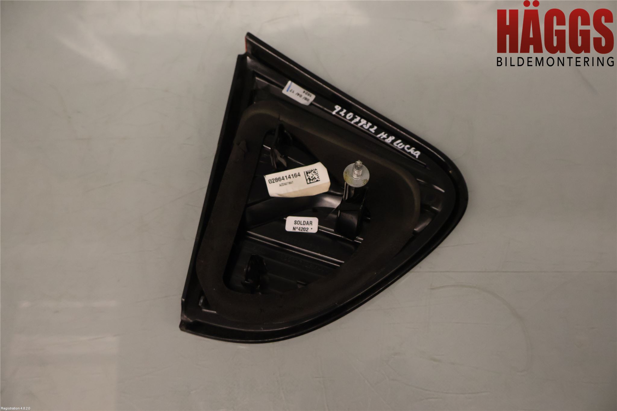 Renault CAPTUR 13-19 Bakljus Lucka Hö