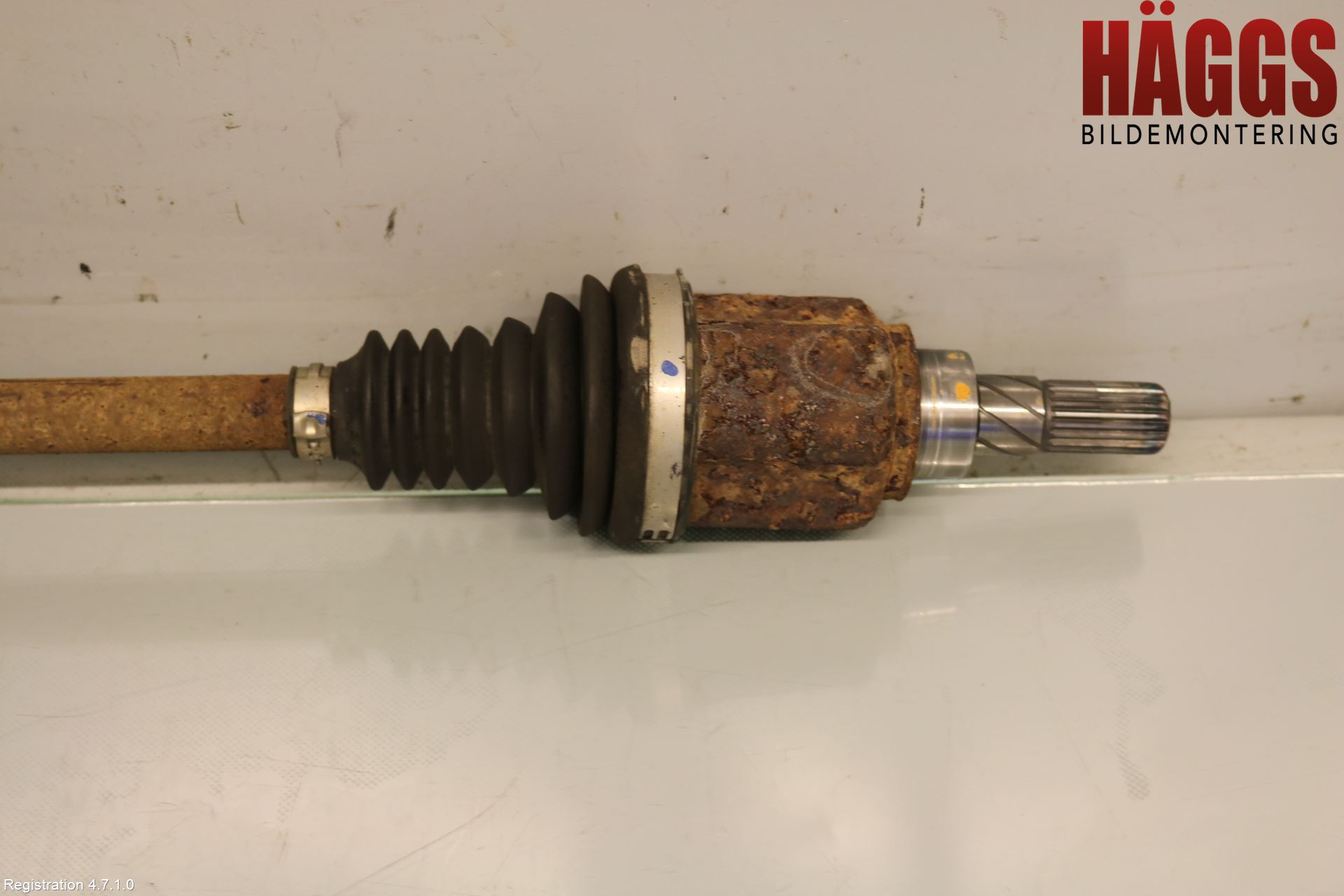 Dacia DUSTER 10-17 Drivaxel Bak Vänster