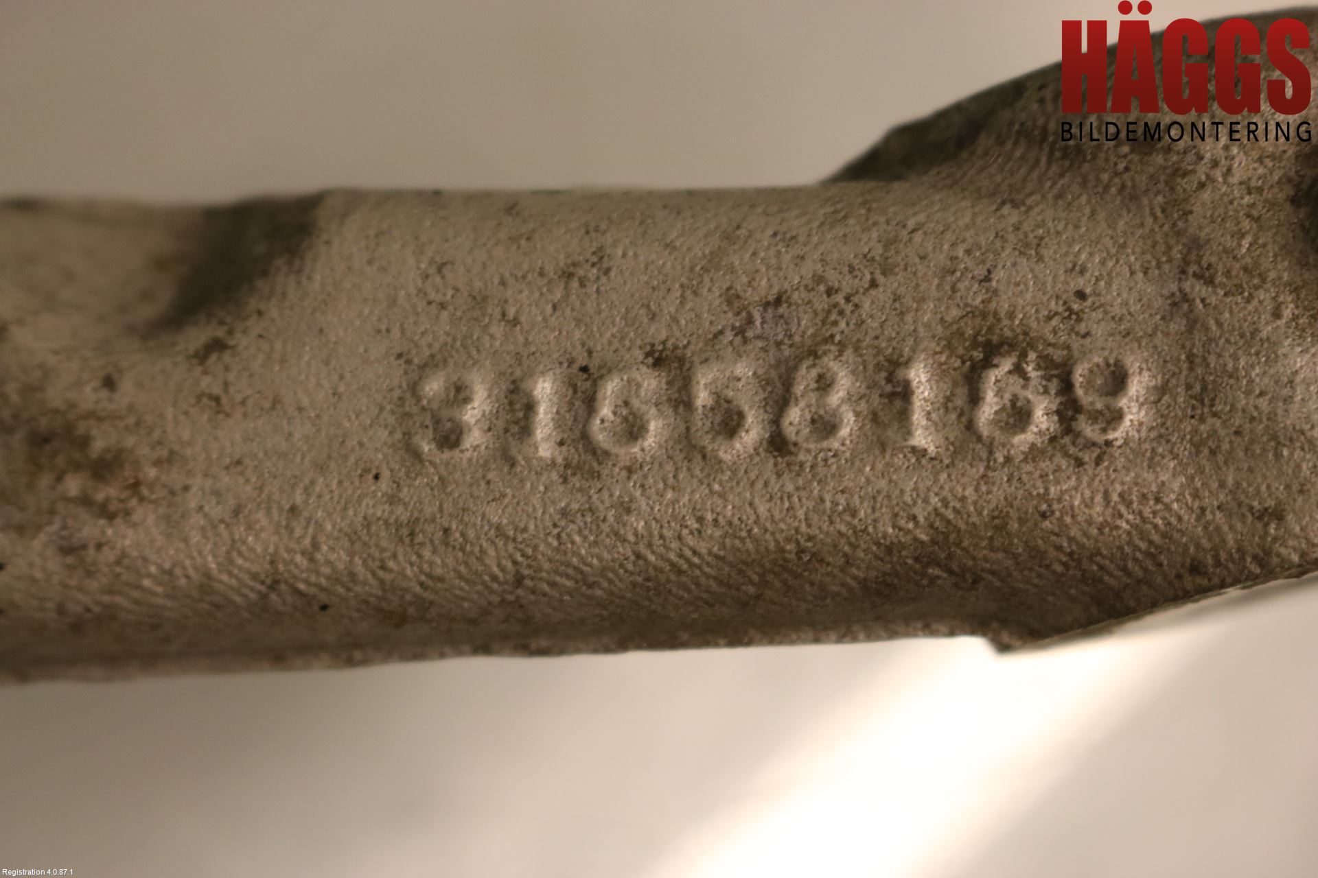 Volvo V90 17->> Fjäderben Fram Höger