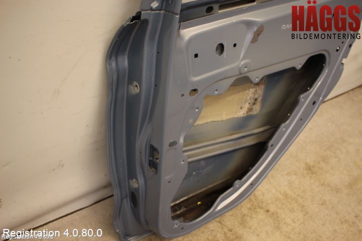 Ford KUGA 08-12 Dörr Bak Höger