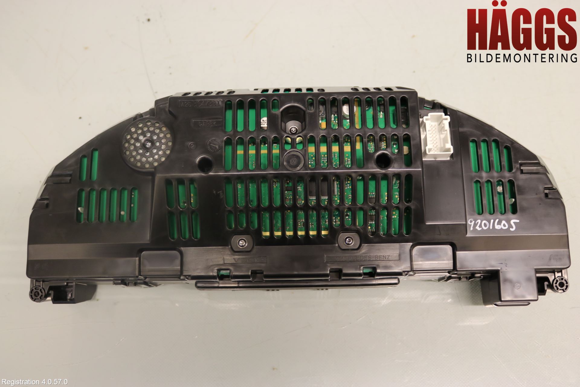 Mercedes-Benz MB C-KLASS (W204) 07-15 Instrument Komb