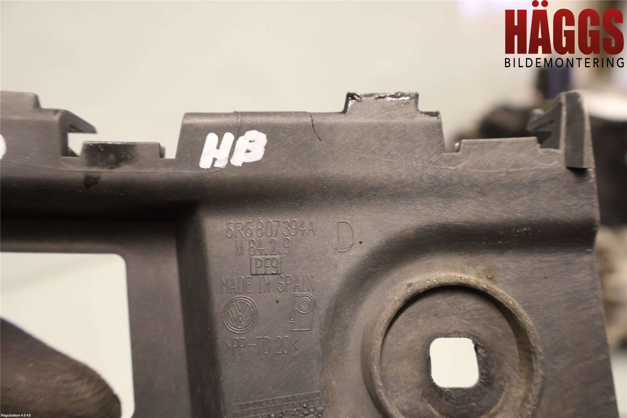 Volkswagen VW POLO 10-17 Stötfångarfäste Bak Hö