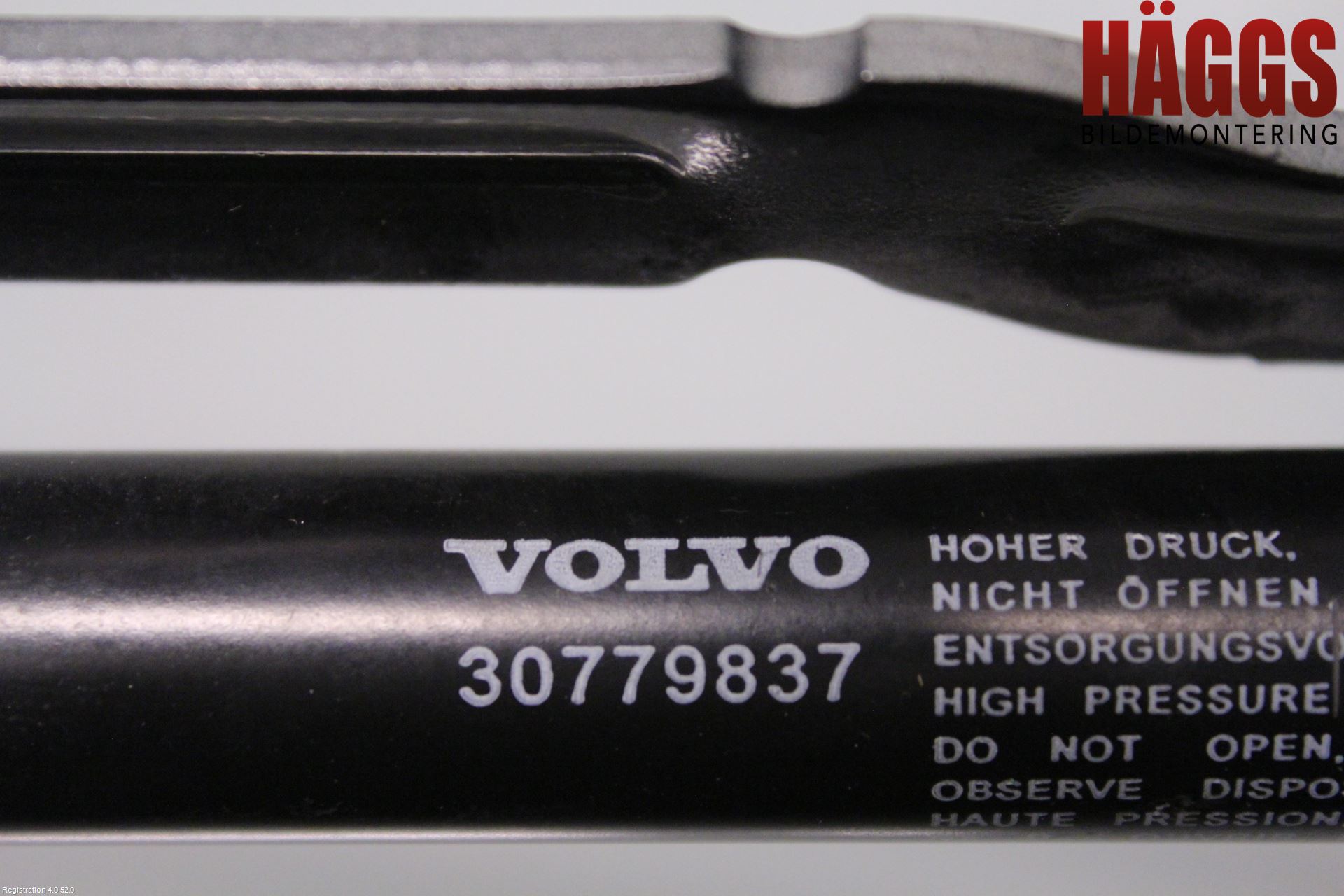 Volvo S80 07-13 Bakluckegångjärn Hö