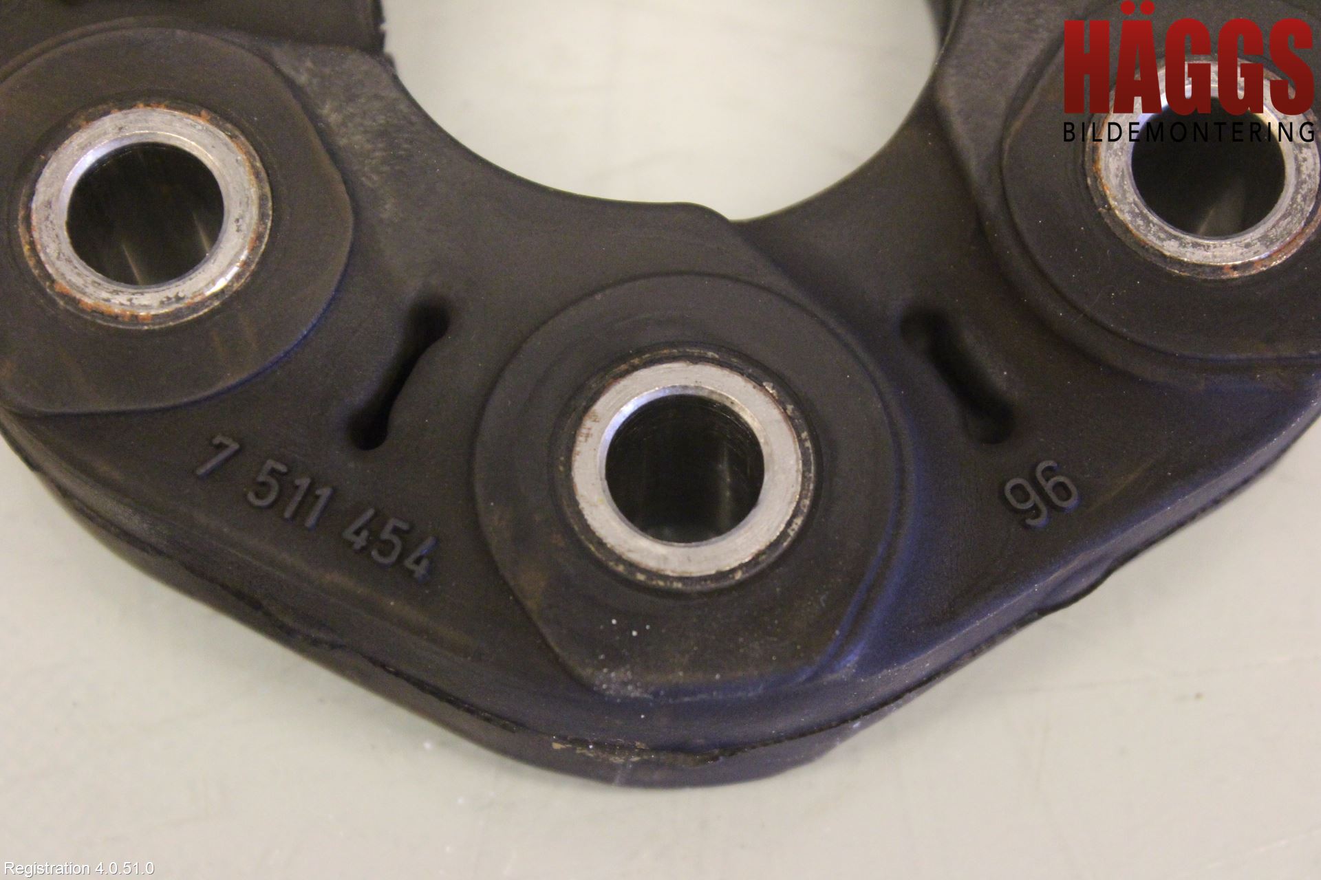 BMW X3 F25 10-17 Mellanaxel Gummiknut