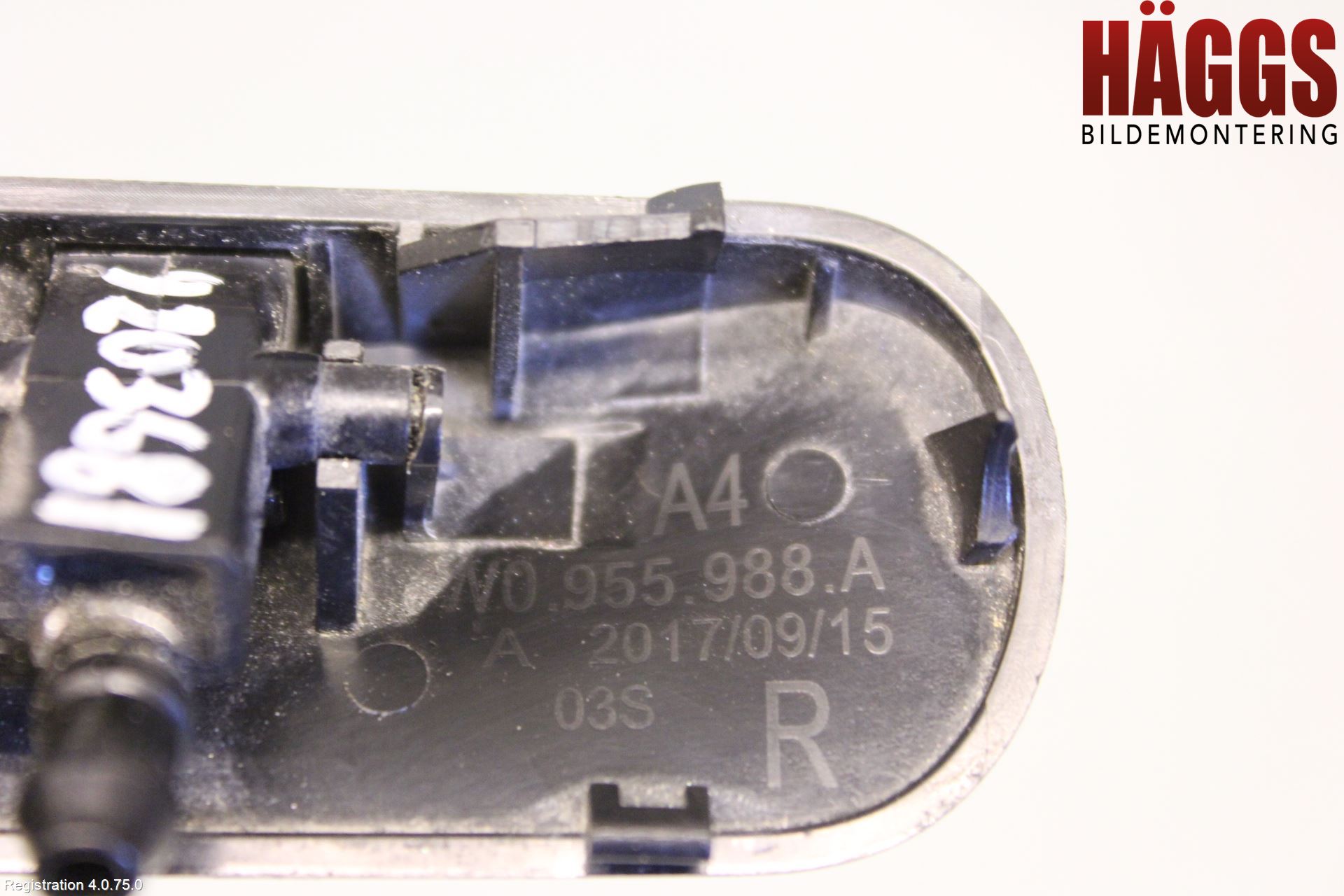 Audi A4/S4 B9 16-19 Spolarmunstycke Rutor