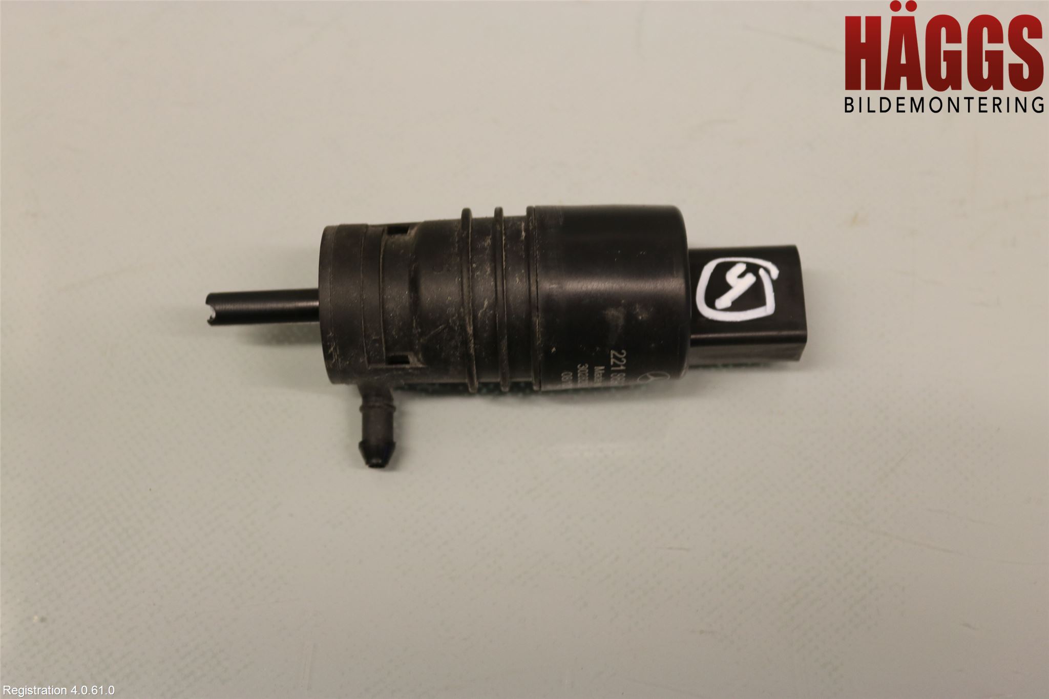 Mercedes-Benz MB C-KLASS (W204) 07-15 Spolarpump Vindruta