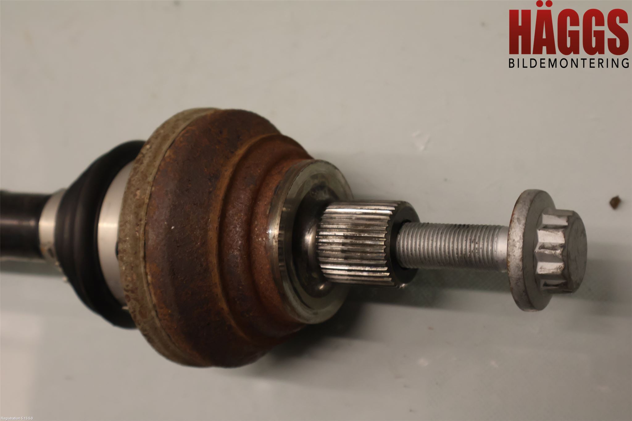 Volkswagen VW ID.5 22- Drivaxel Bak Vänster