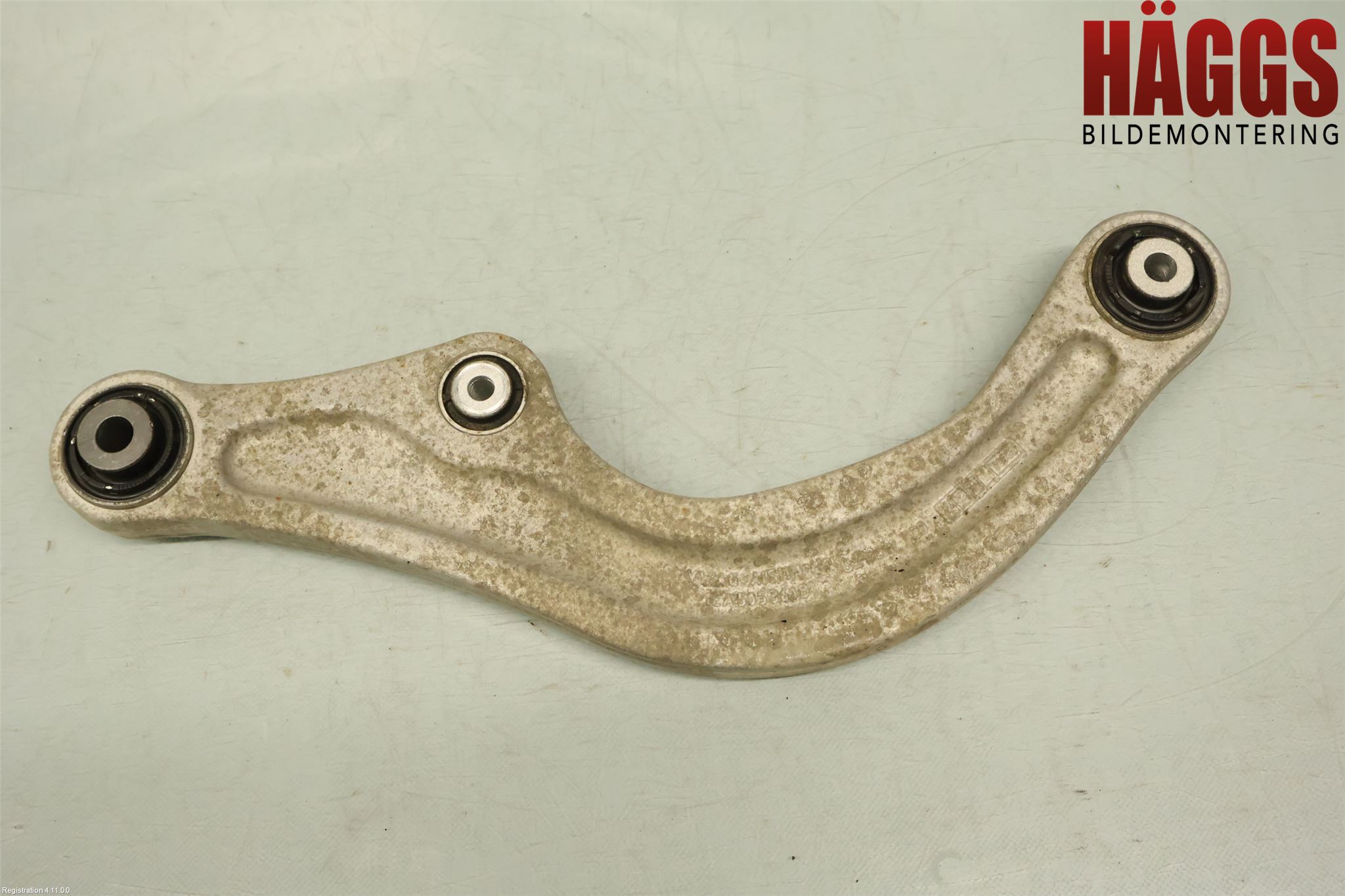 Audi Q4 E-TRON FZ 22- Bärarm Bak Höger