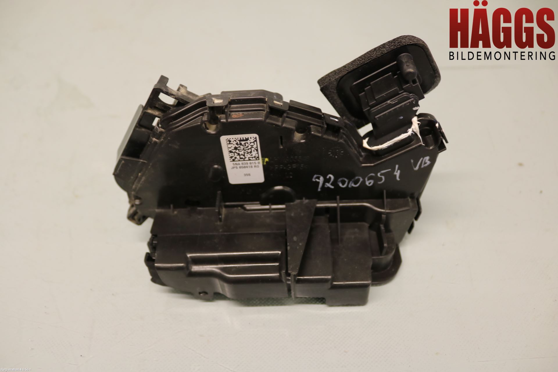 Volkswagen VW PASSAT 15-19 Låskista-Dörrlås