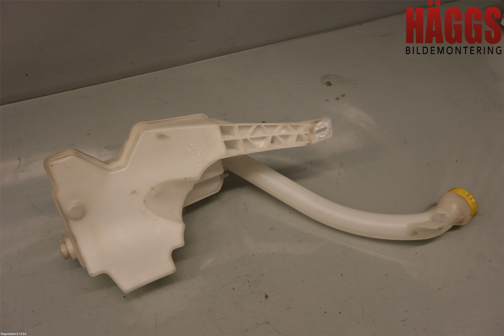 Renault CAPTUR 13-19 Spolartank Vindruta