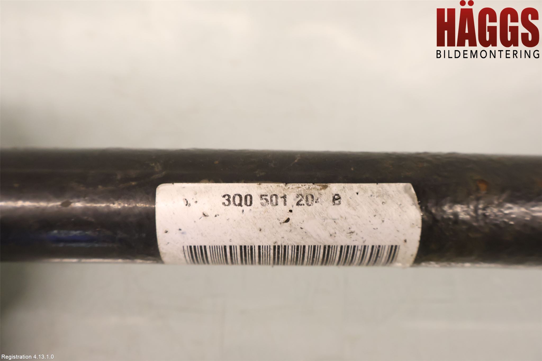 Volkswagen VW TIGUAN 16-24 Drivaxel Bak Höger