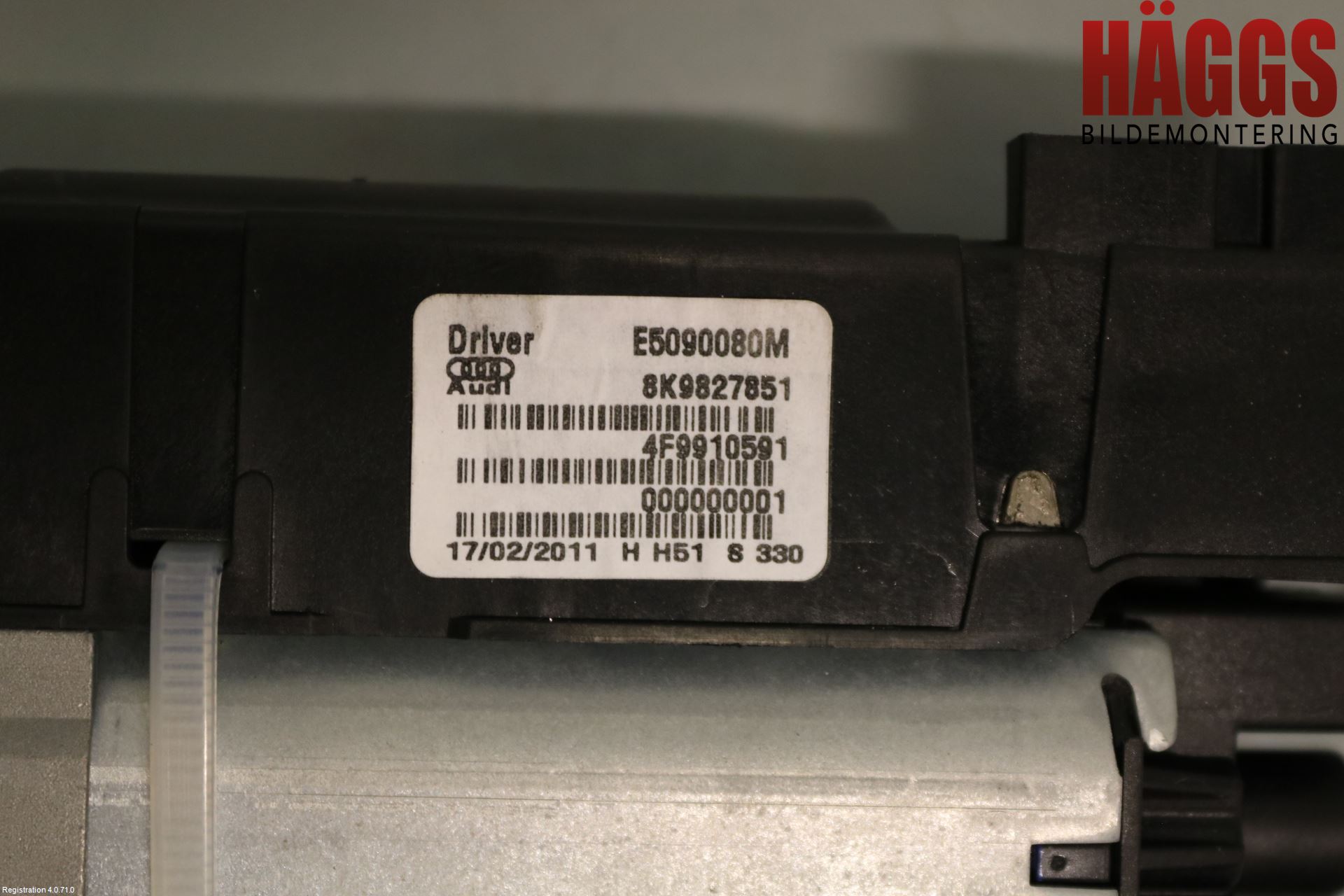 Audi A4/S4 08-11 Bakluckeöppnare Automatisk
