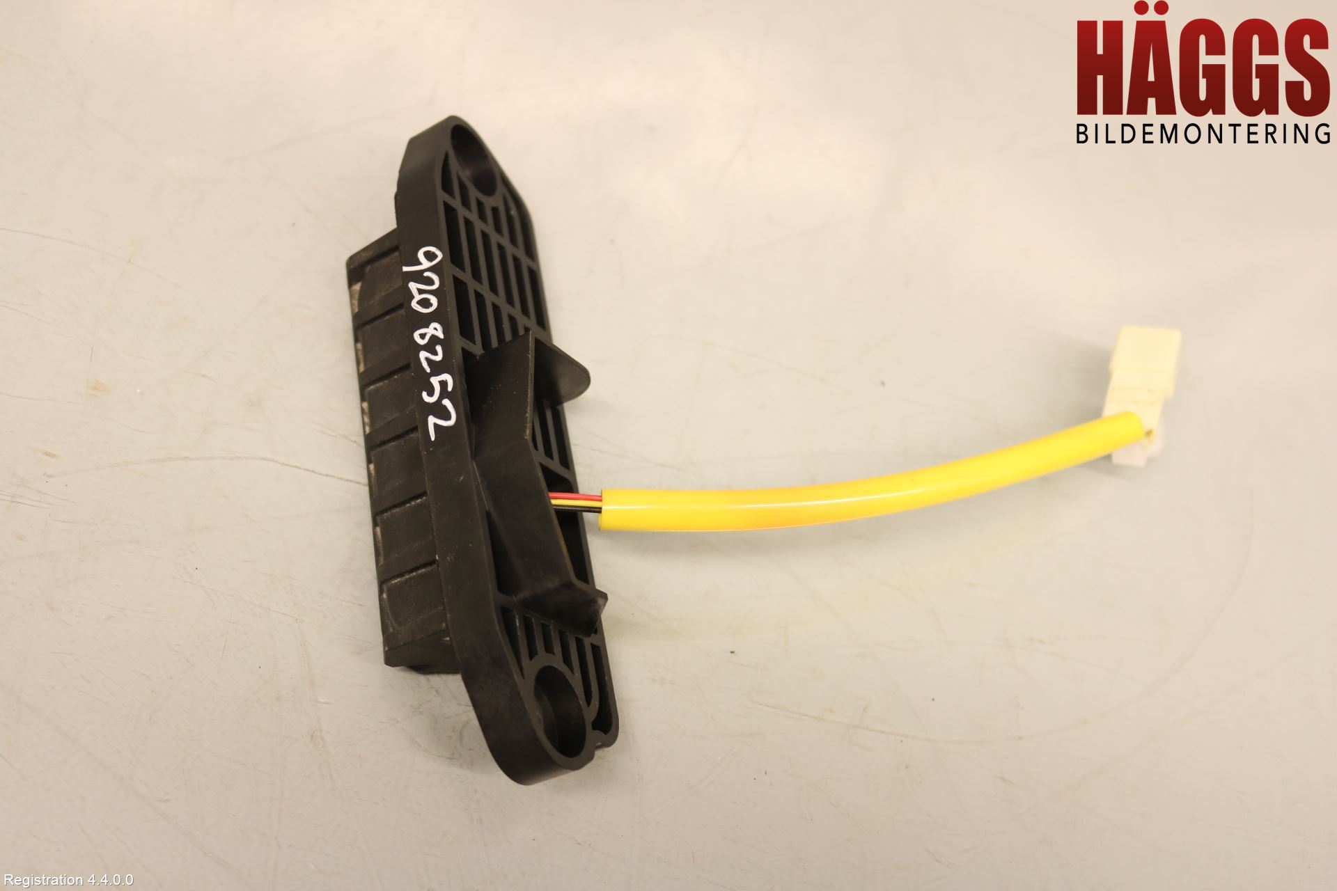 Mitsubishi OUTLANDER 13-21 Bakluckehandtag
