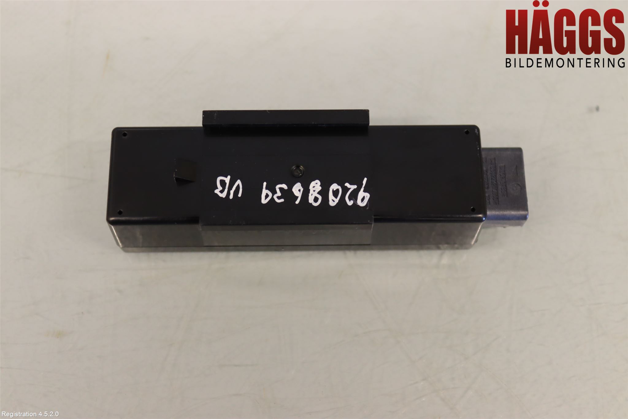 Peugeot 408 22- Telefon