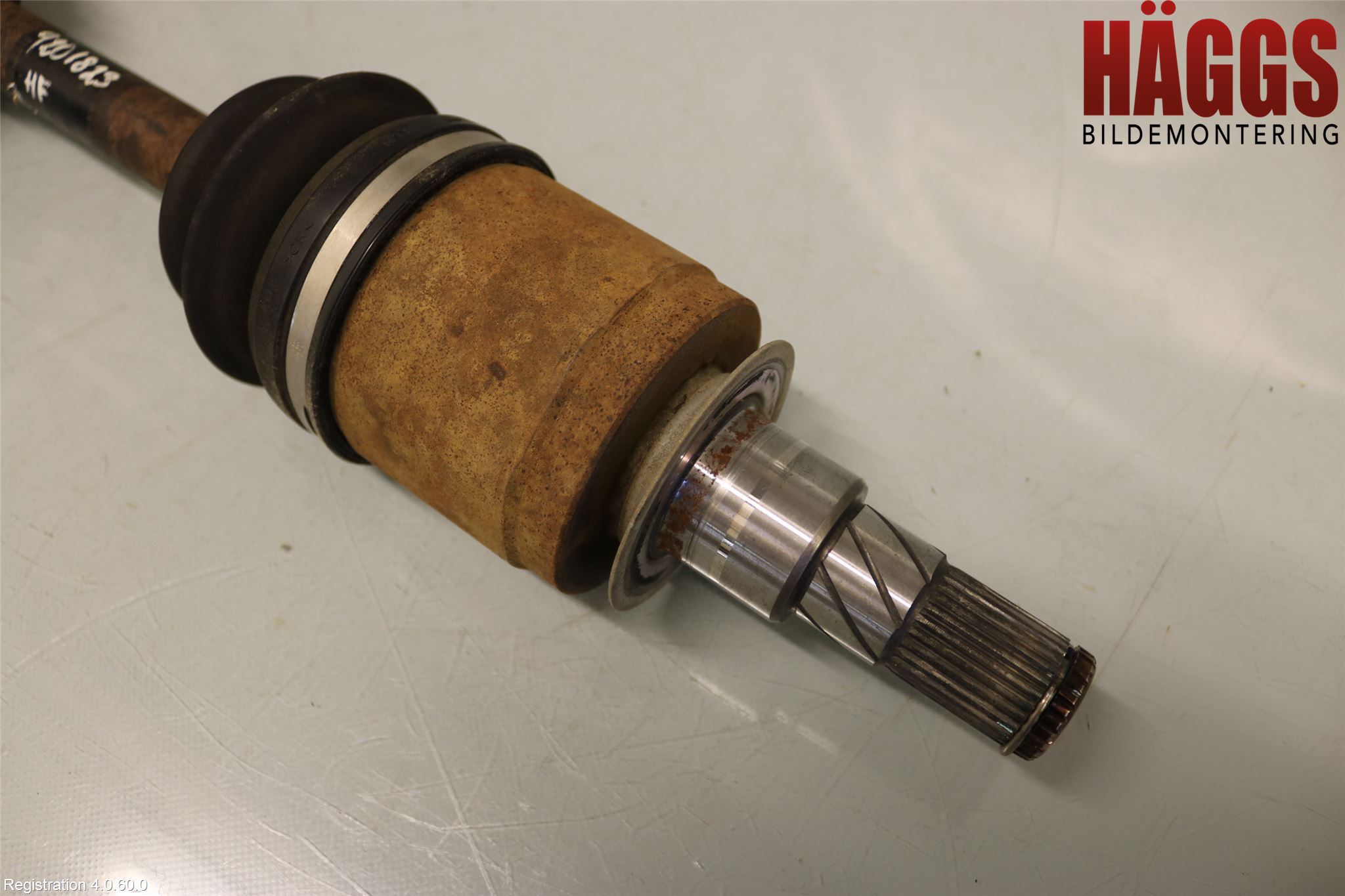 Nissan NAVARA 05-16 Drivaxel Fram Höger