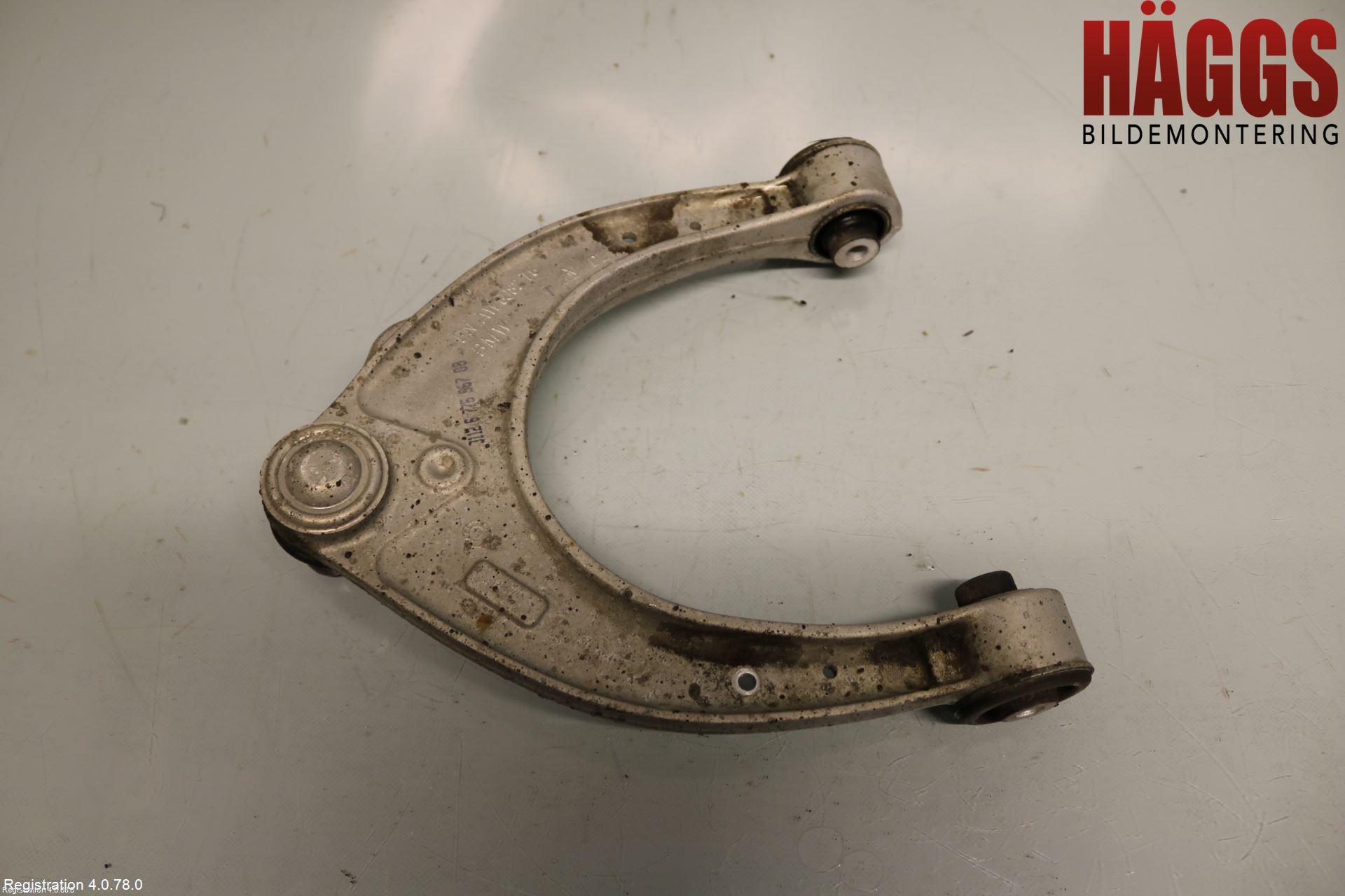 BMW 5 F10/F11/F18 09-17 Bärarm Fram Övre Vä