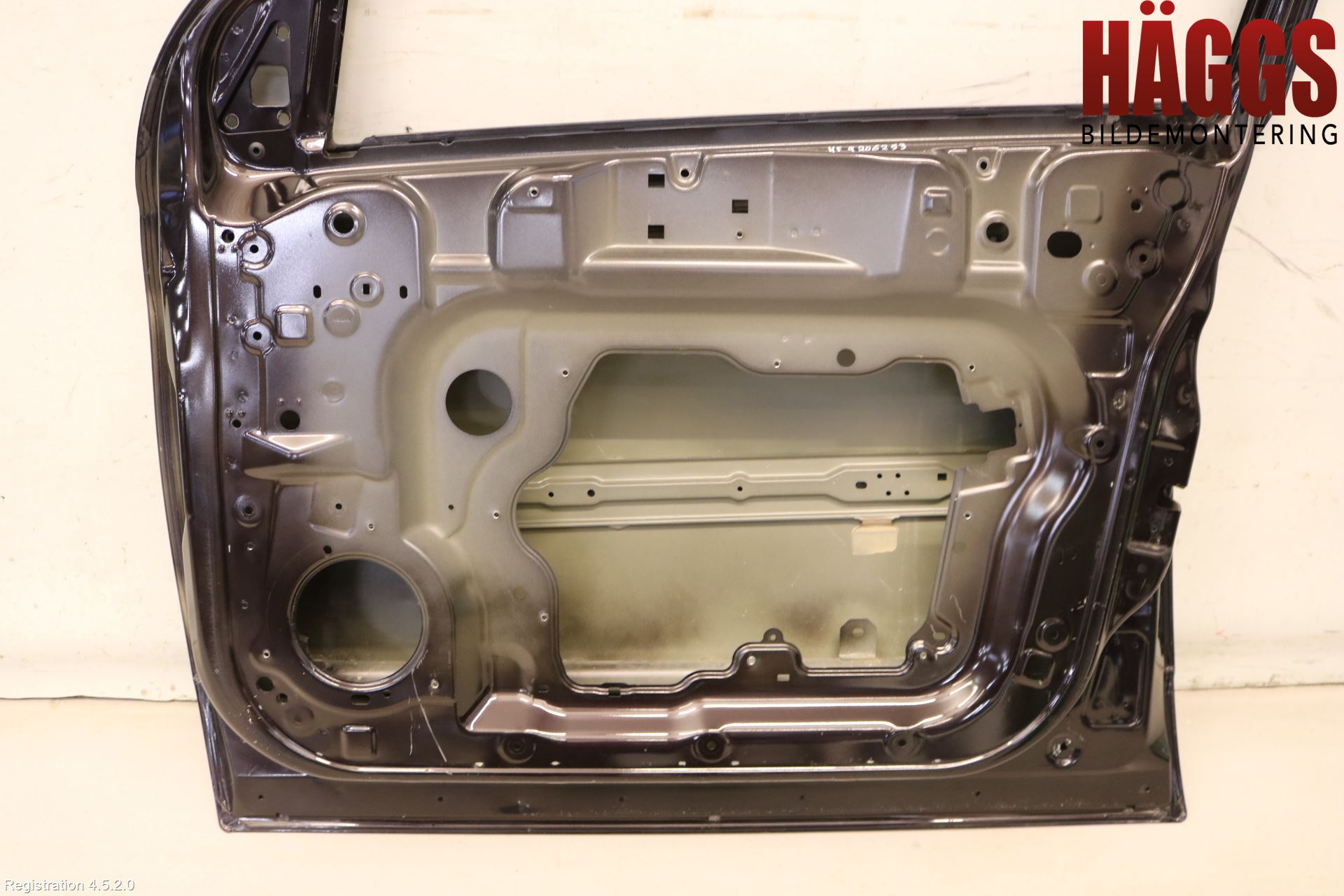 Nissan QASHQAI+2  10-14 Dörr Fram Höger