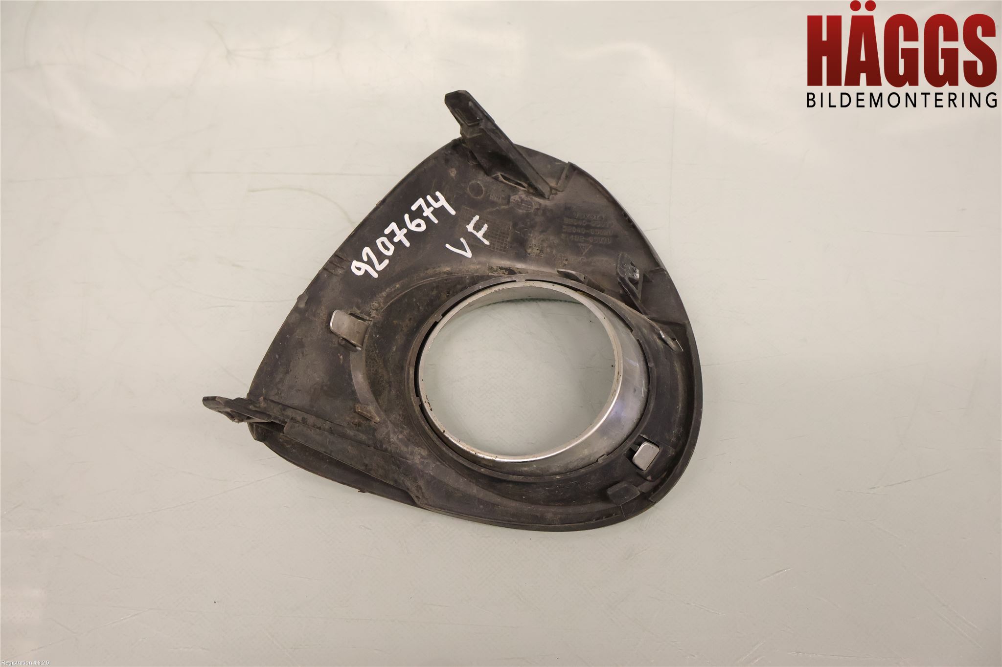Toyota AVENSIS 09-15 Dimljussarg Fram