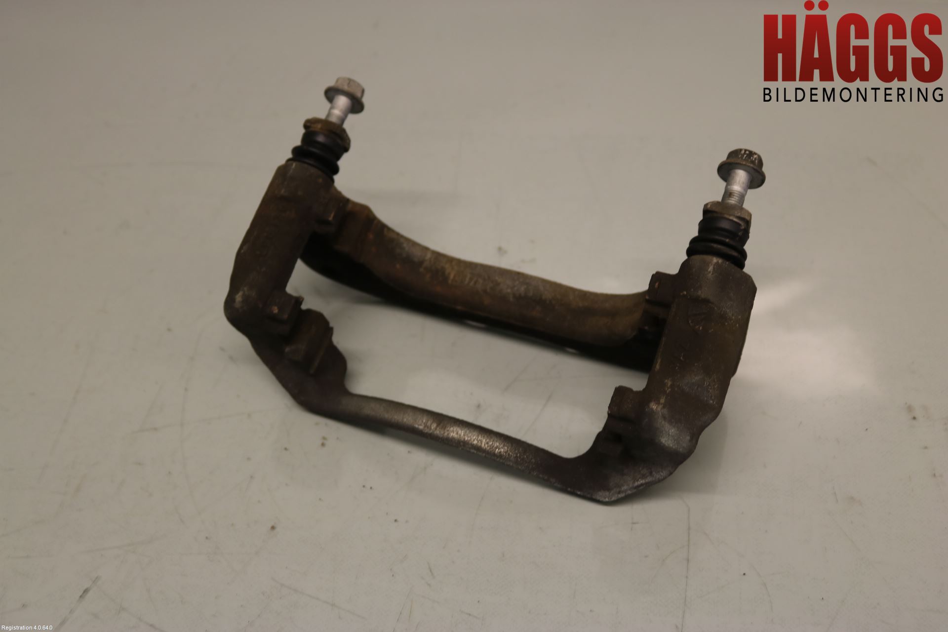 Volkswagen VW AMAROK 2H 10-22 Bromsokshållare
