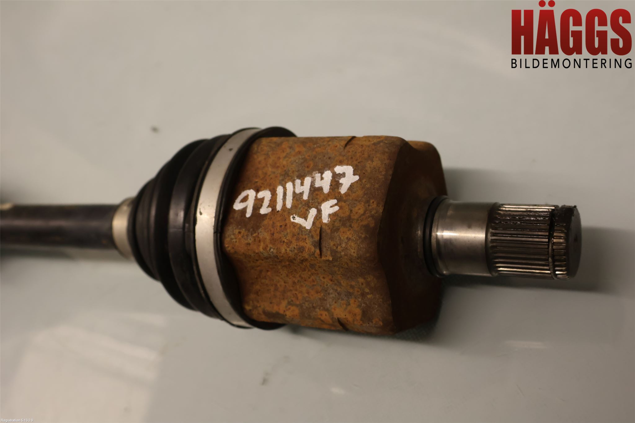 Volkswagen VW TRANSP/CARAVELLE (T5) 04-15 Drivaxel Fram Vänster