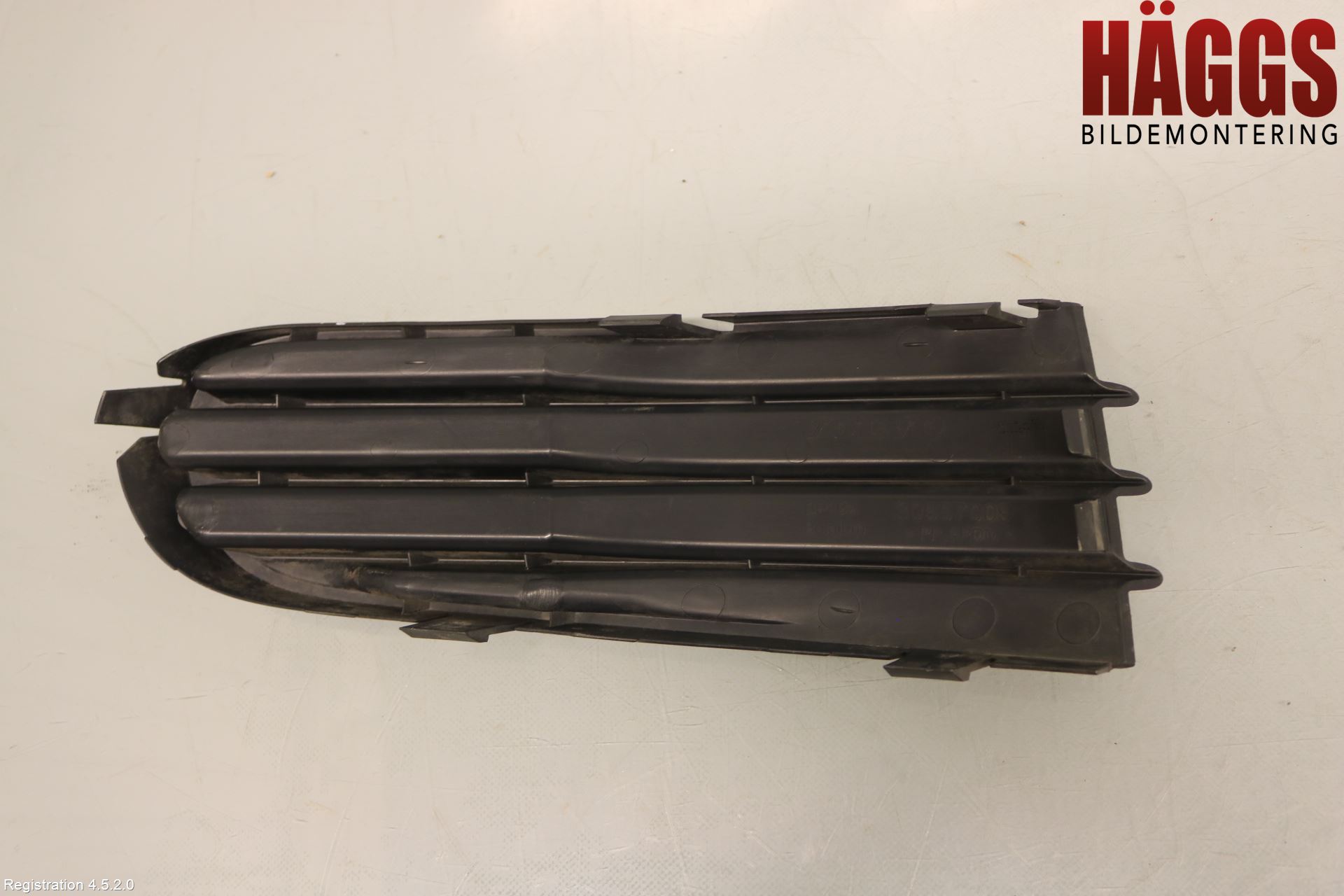 Volvo V50 04-07 Grilldel Vänster