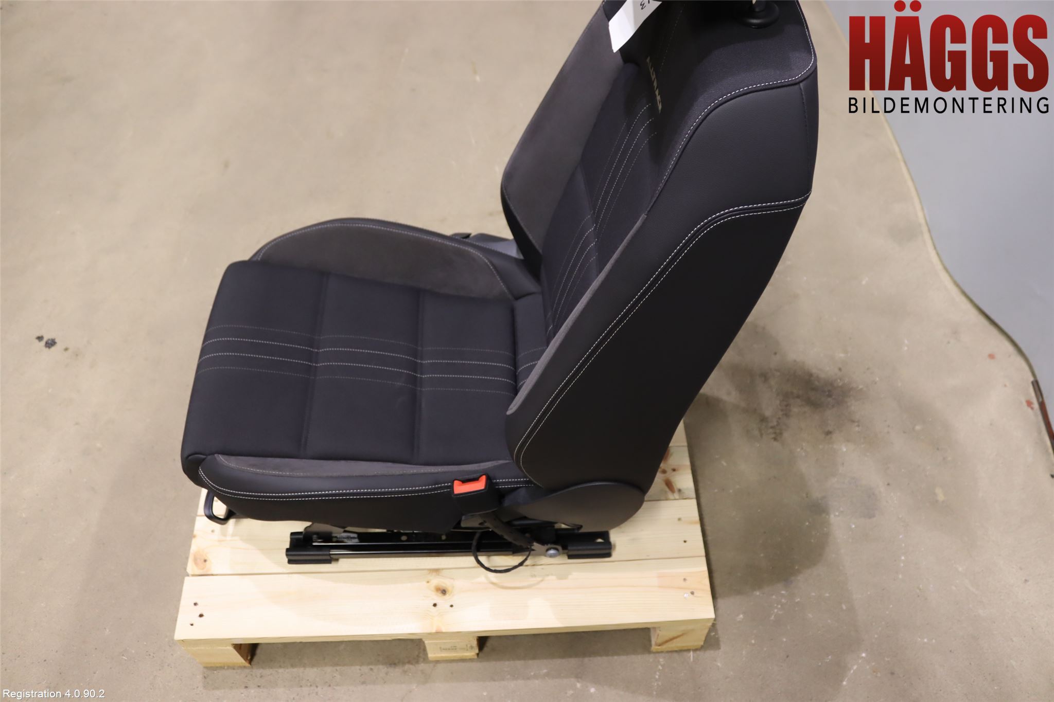 Volkswagen VW PASSAT 20-24 Inredning Stol Fram Hö