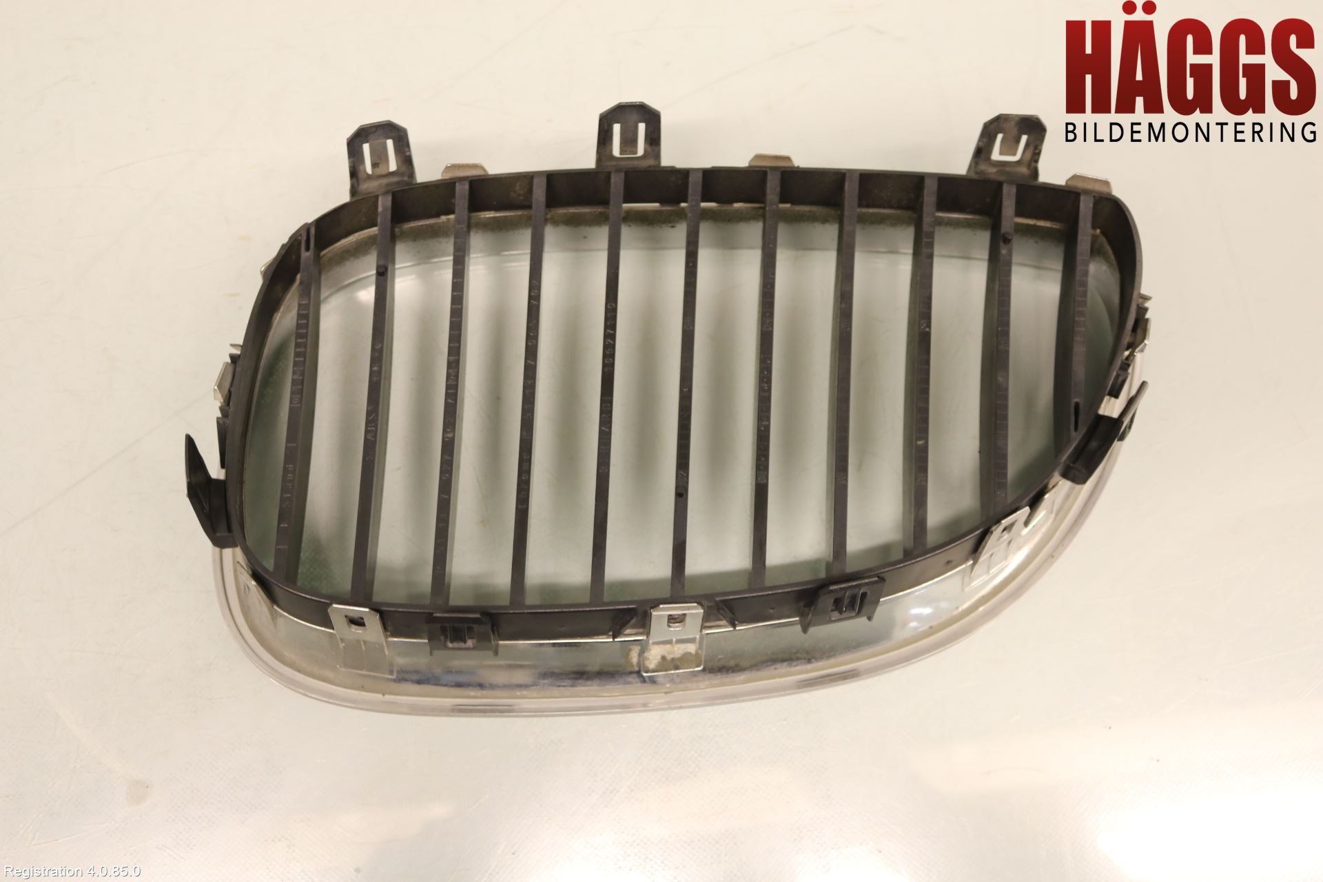 BMW 5 E60/61 Sed/Tou 02-10 Grilldel Höger