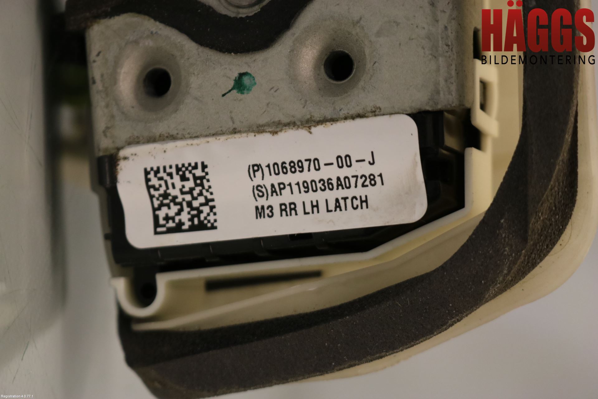 Tesla MODEL 3 17- Låskista-Dörrlås