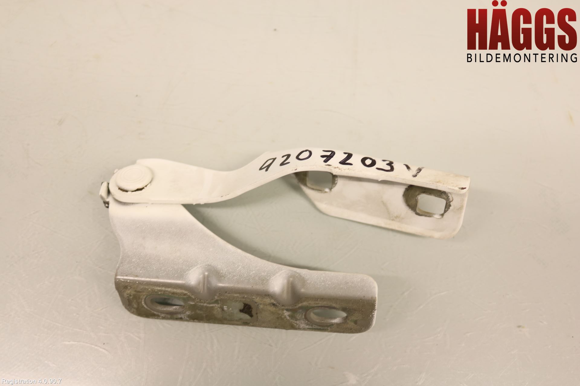 Ford TRANSIT    06-13 Huvgångjärn