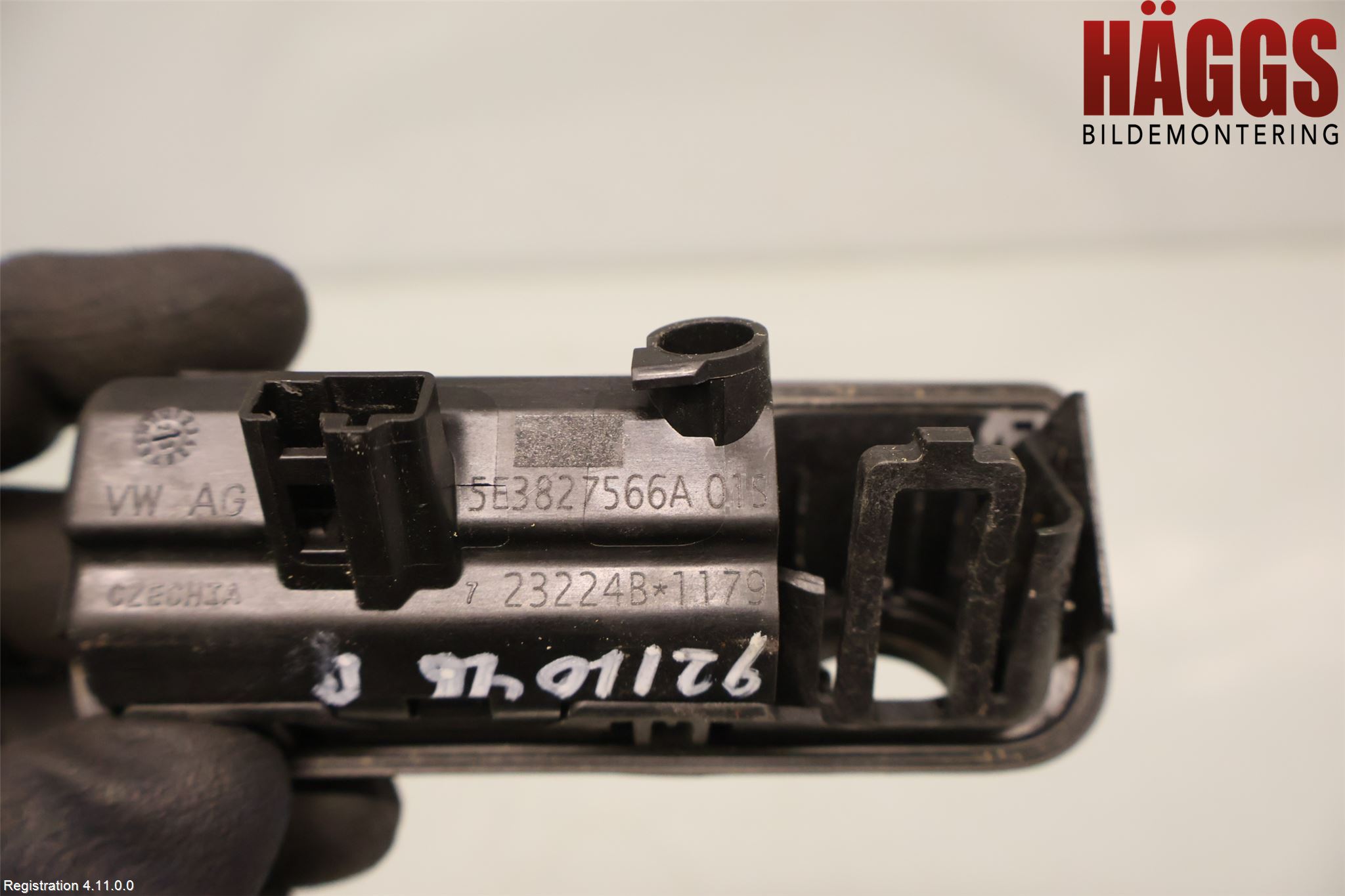 Audi Q4 E-TRON FZ 22- Bakluckehandtag