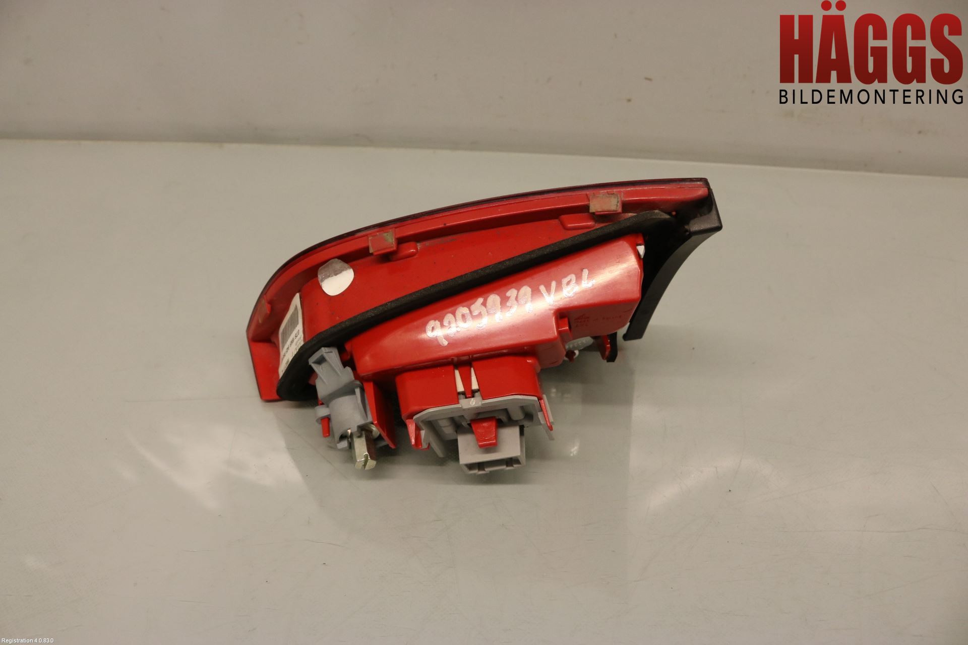 Audi A4 ALLROAD 09-16 Bakljus Lucka Vä