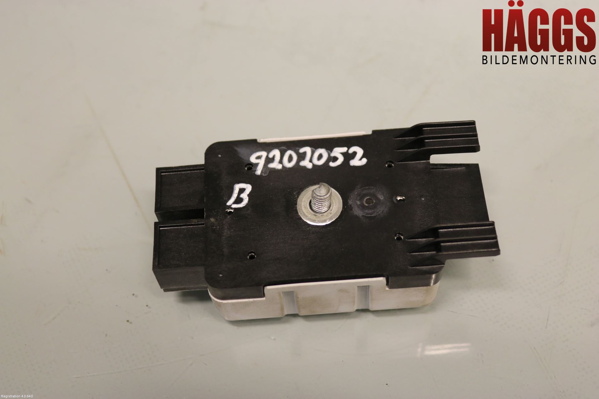 Volkswagen VW GOLF / E-GOLF VII 13-20 Antennförstärkare