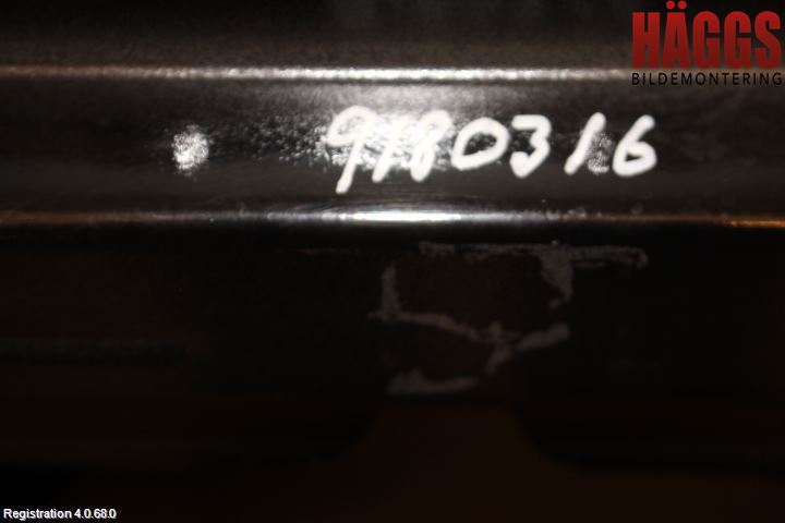 BMW 5 E60/61 Sed/Tou 02-10 Dörr Bak Vänster