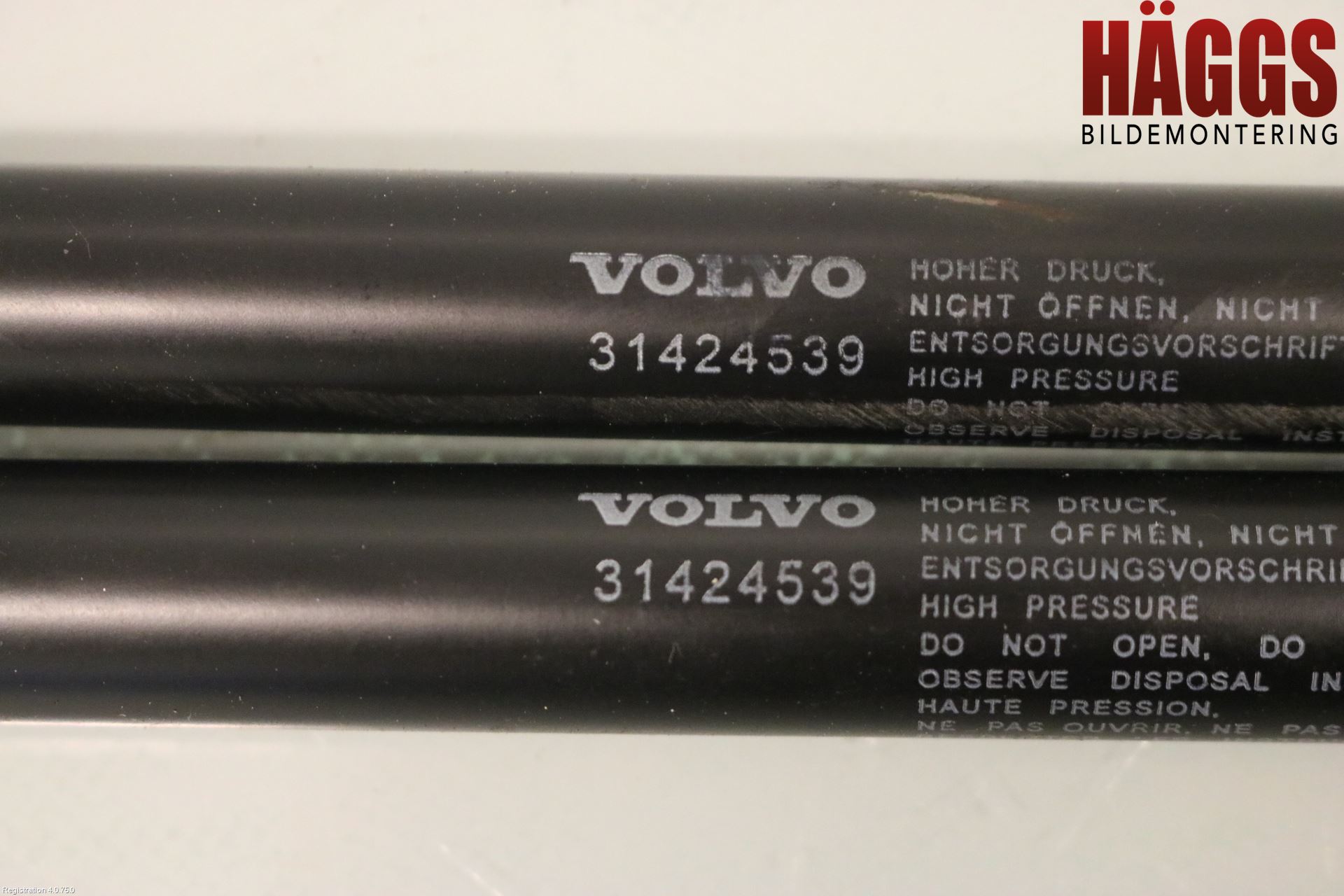 Volvo XC60 18- Gasfjäder Motorhuv