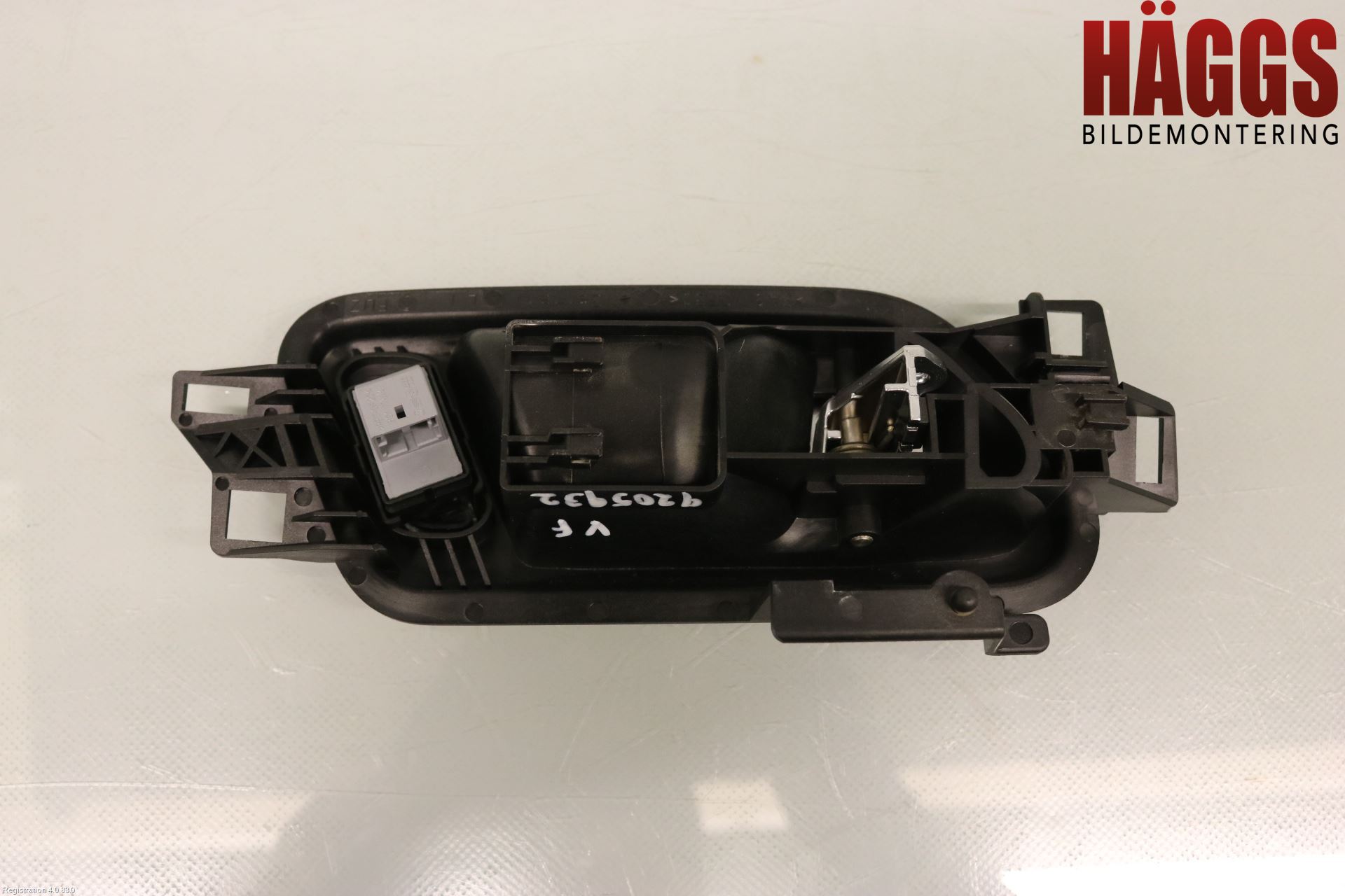 Volkswagen VW AMAROK 2H 10-22 Dörrhandtag Inre Vä