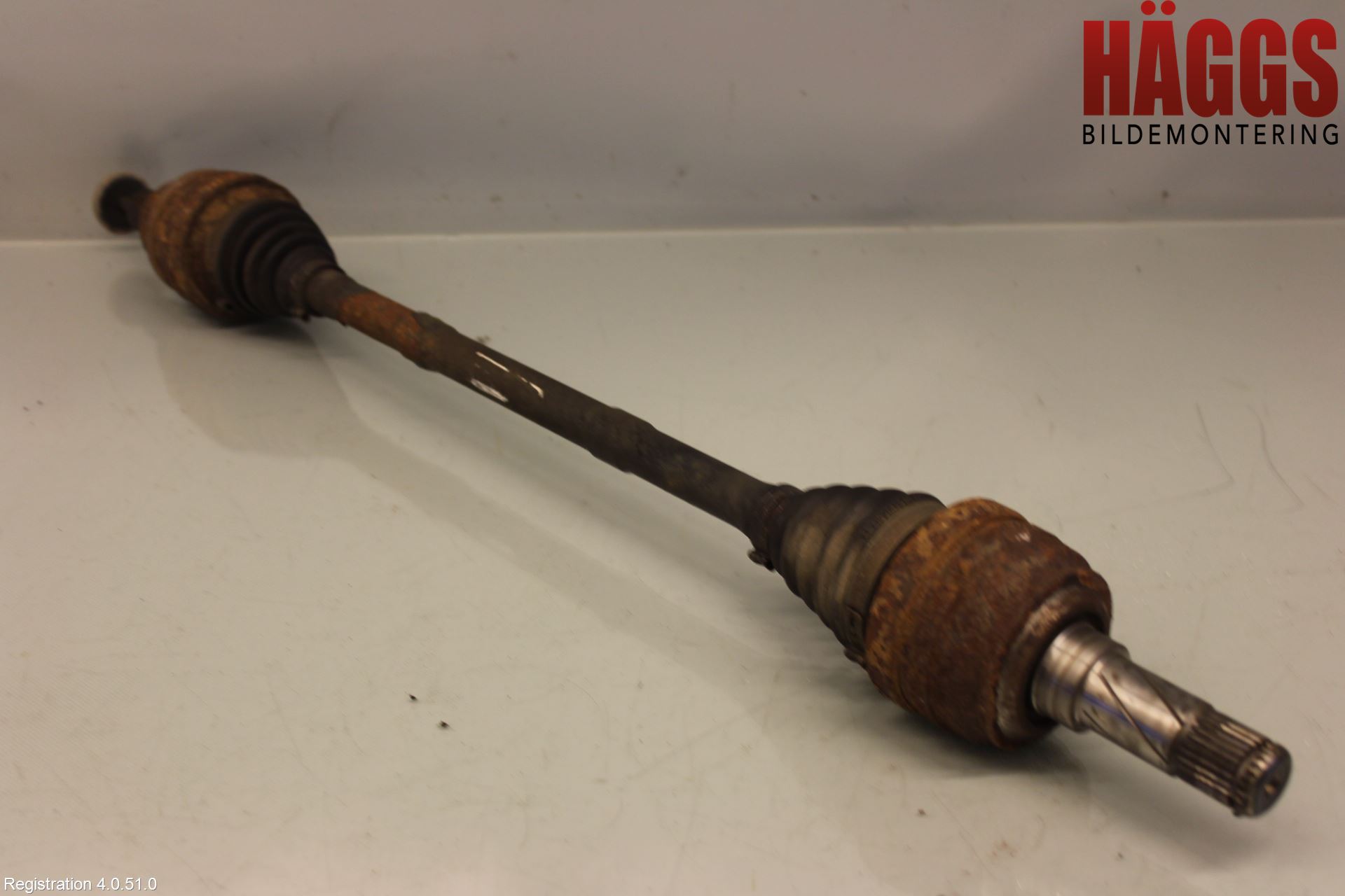 Volvo XC70 08-13 Drivaxel Bak Höger