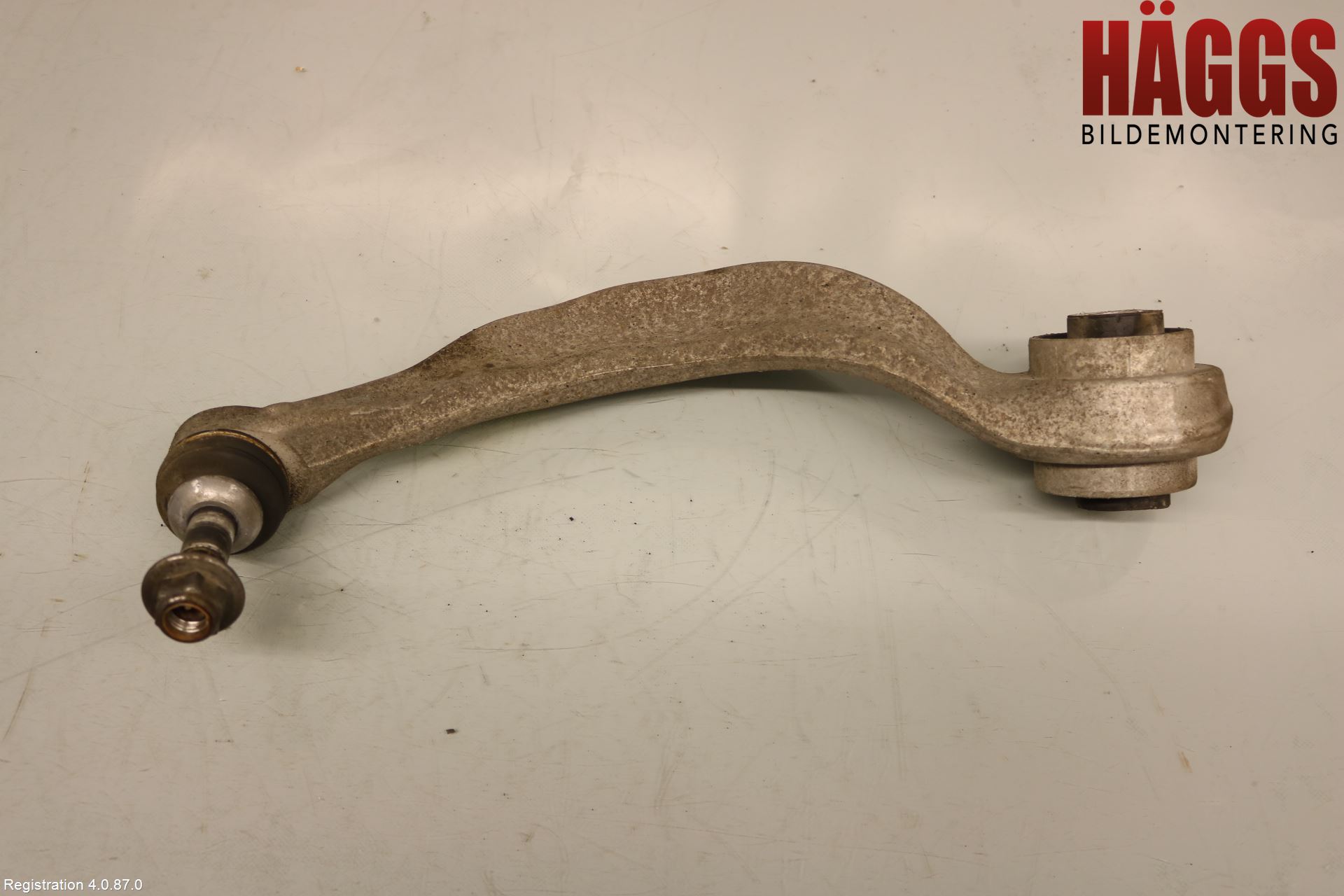 BMW 5 G30/G31/F90 17-23 Bärarm Fram Undre Vä