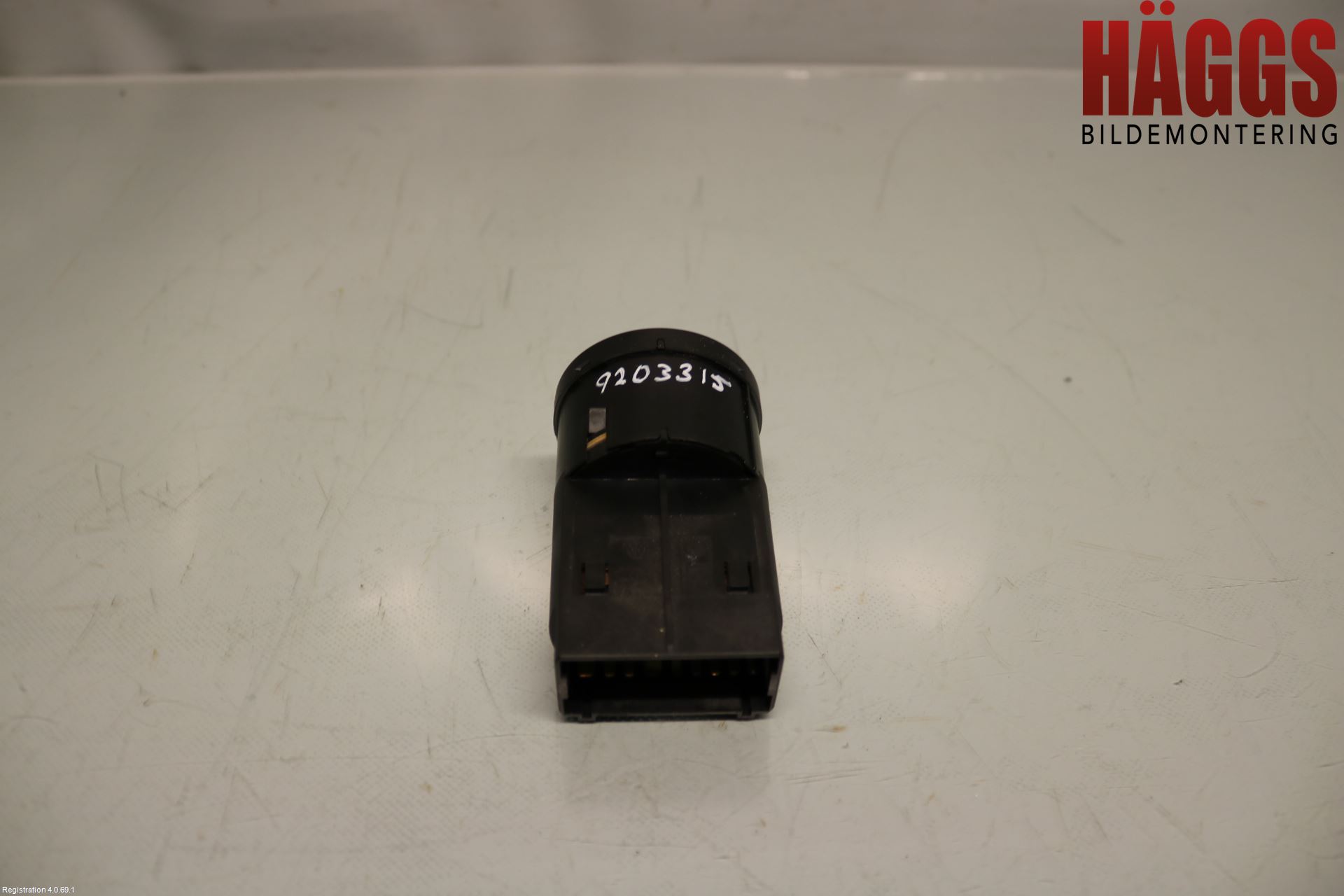 Volkswagen VW AMAROK 2H 10-22 Strömställare Ljus