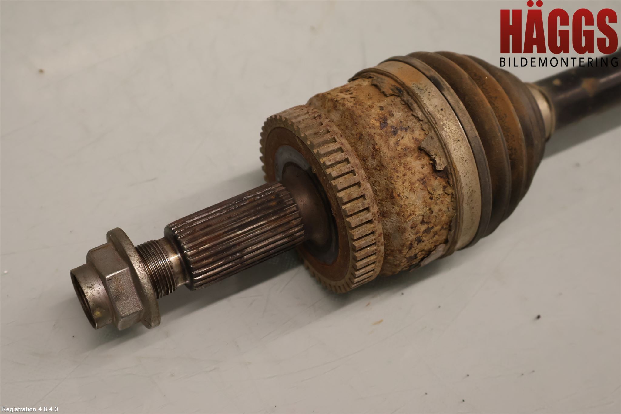 Kia SPORTAGE (QL) 16-21 Drivaxel Fram Höger