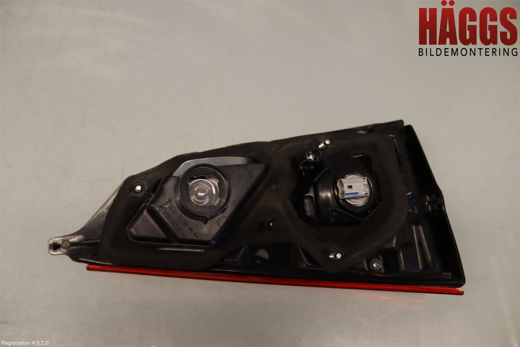 Nissan QASHQAI 14-17 Bakljus Lucka Hö