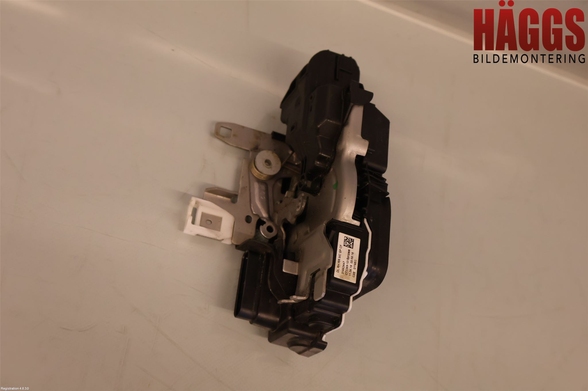 Volvo V60 19- Låskista-Dörrlås