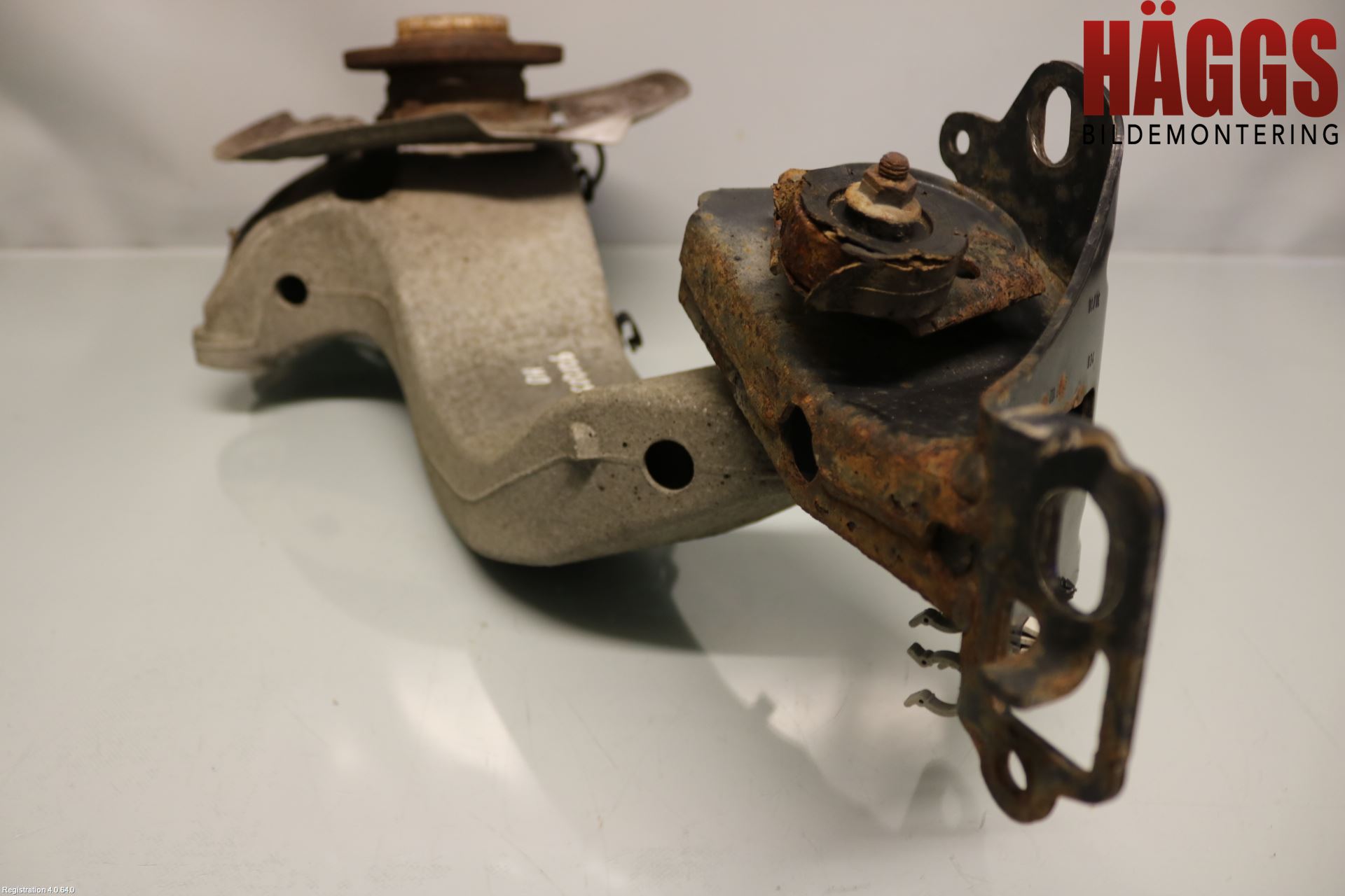 Mini COUPE R56 05-14 Hjullagerhus Bak Hö