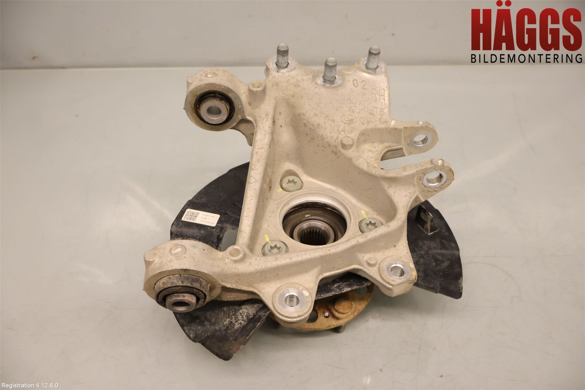 Hyundai TUCSON 05- Hjullagerhus-Spindel Hö B