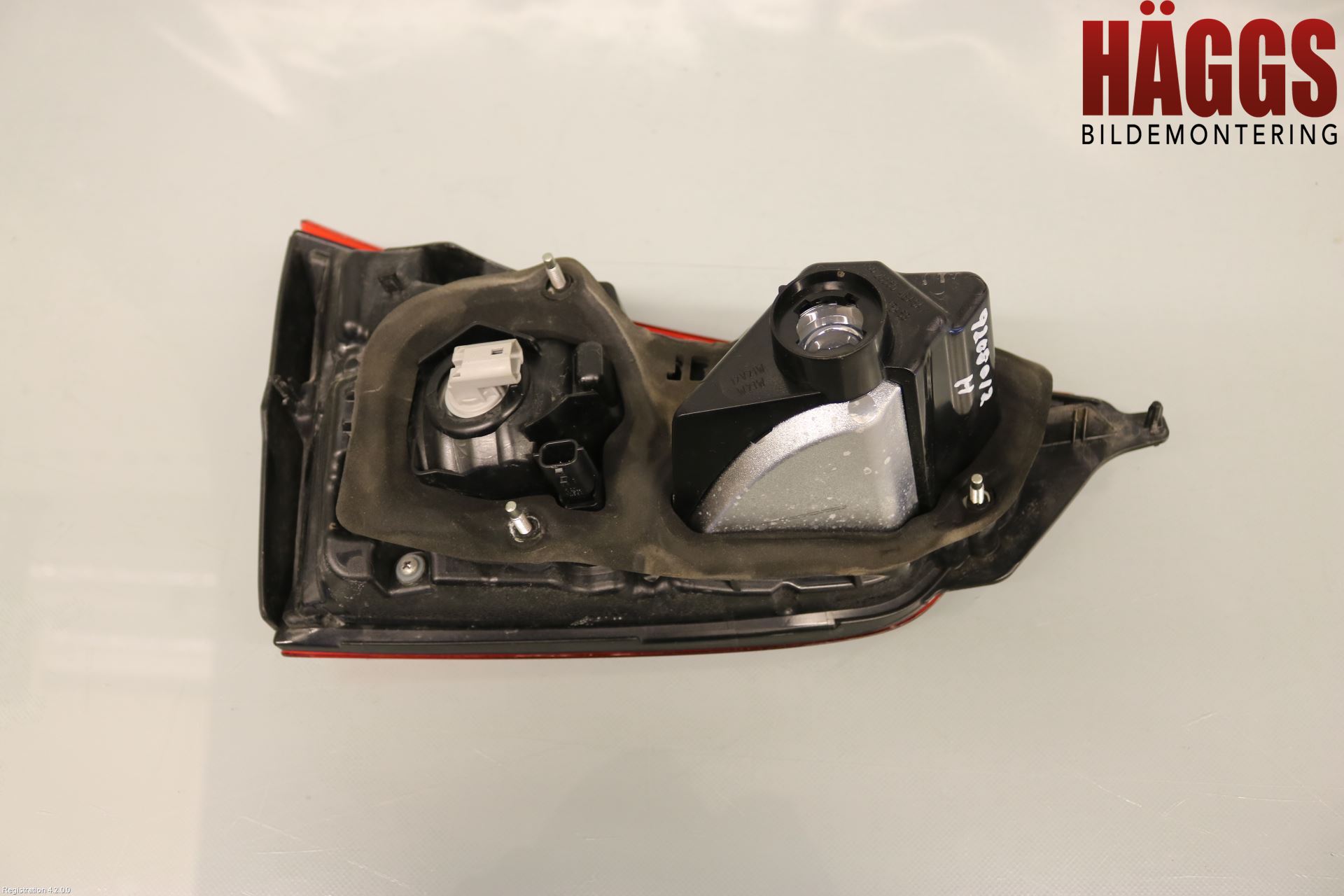 Nissan QASHQAI 14-17 Bakljus Lucka Hö