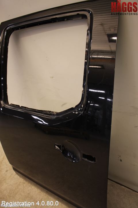 Nissan NAVARA 05-16 Dörr Bak Vänster