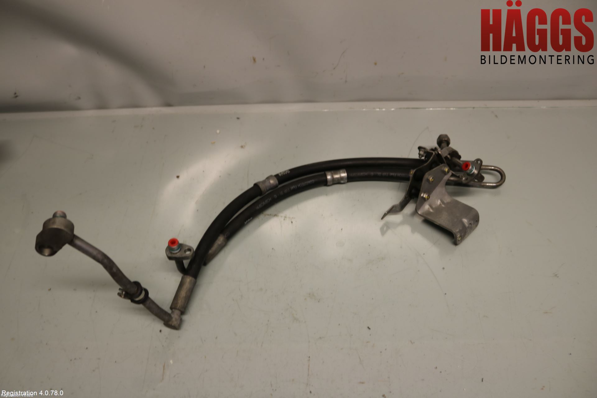 BMW 5 F10/F11/F18 09-17 Styrservoslang-Slangar