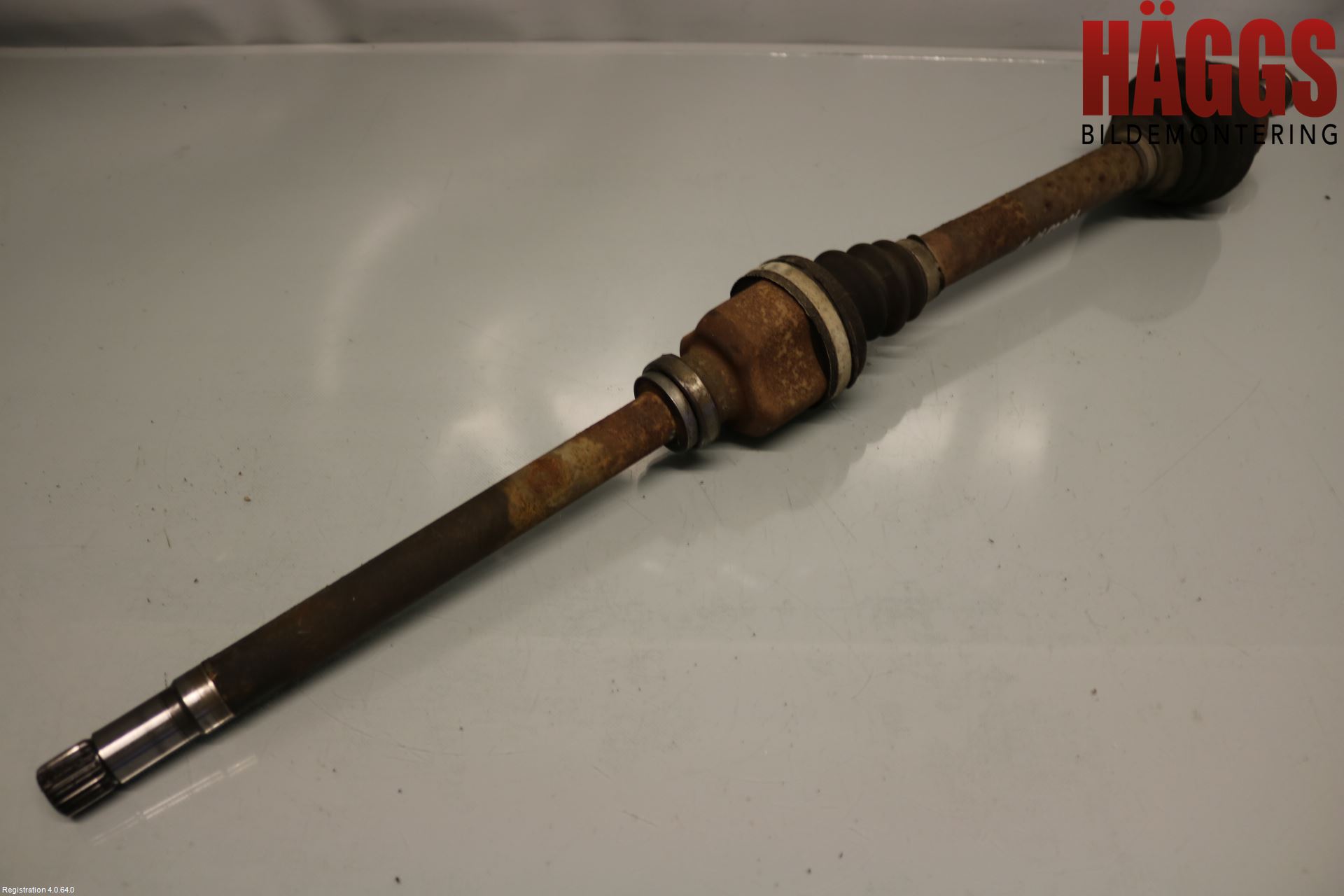 Citroen C4 GRAND PICASSO 07-13 Drivaxel Fram Höger
