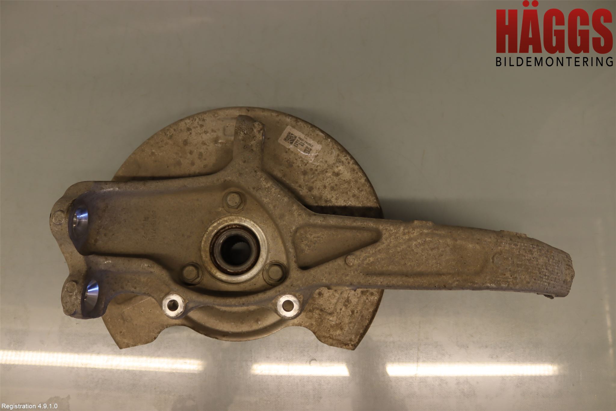 Tesla MODEL 3 17- Styrspindel Lagerhus Hö